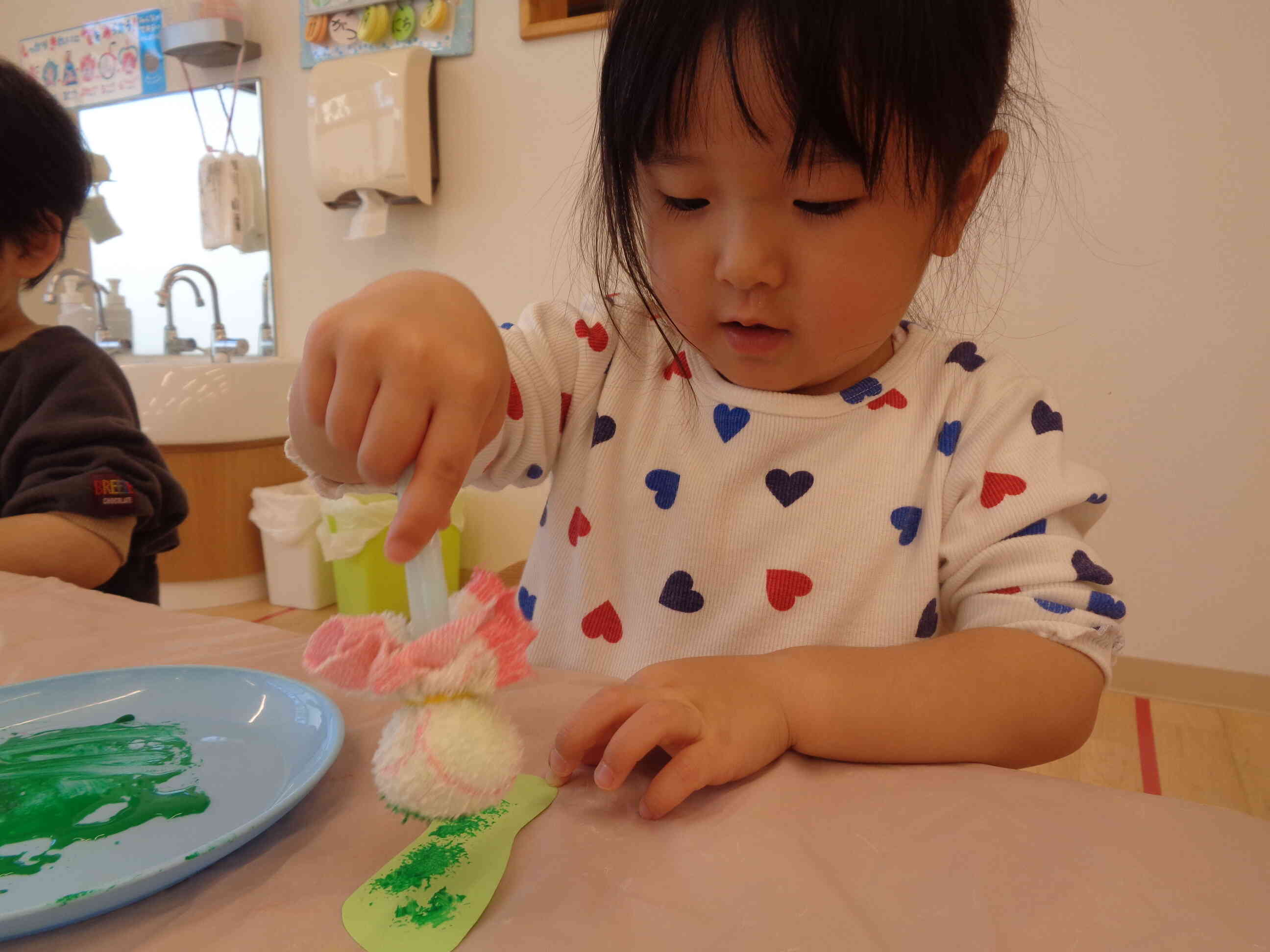 うさぎ組(2歳児)12月制作♪