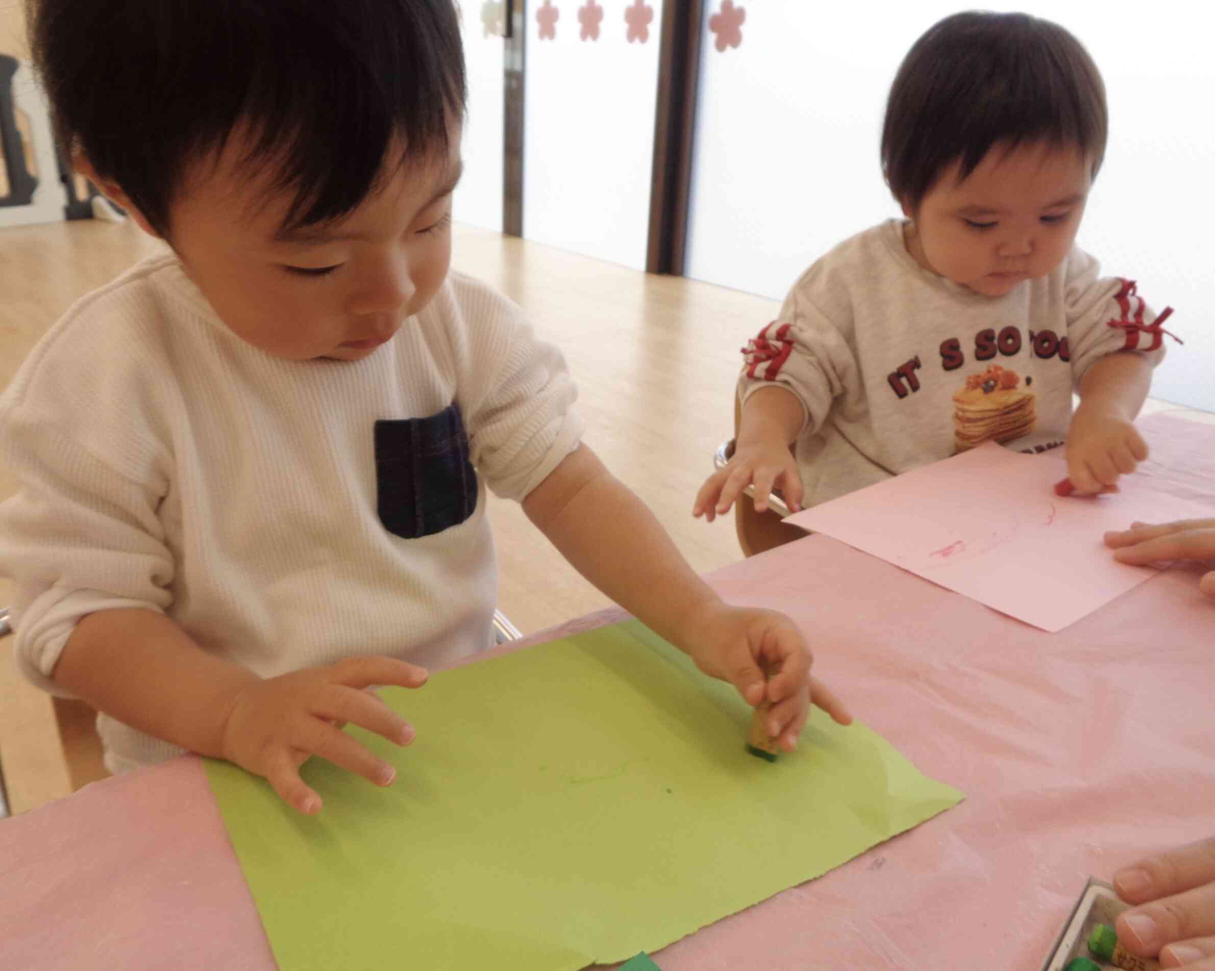 あひる組(1歳児)12月制作♪