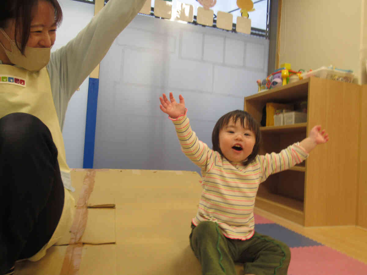 運動遊び(0歳児)