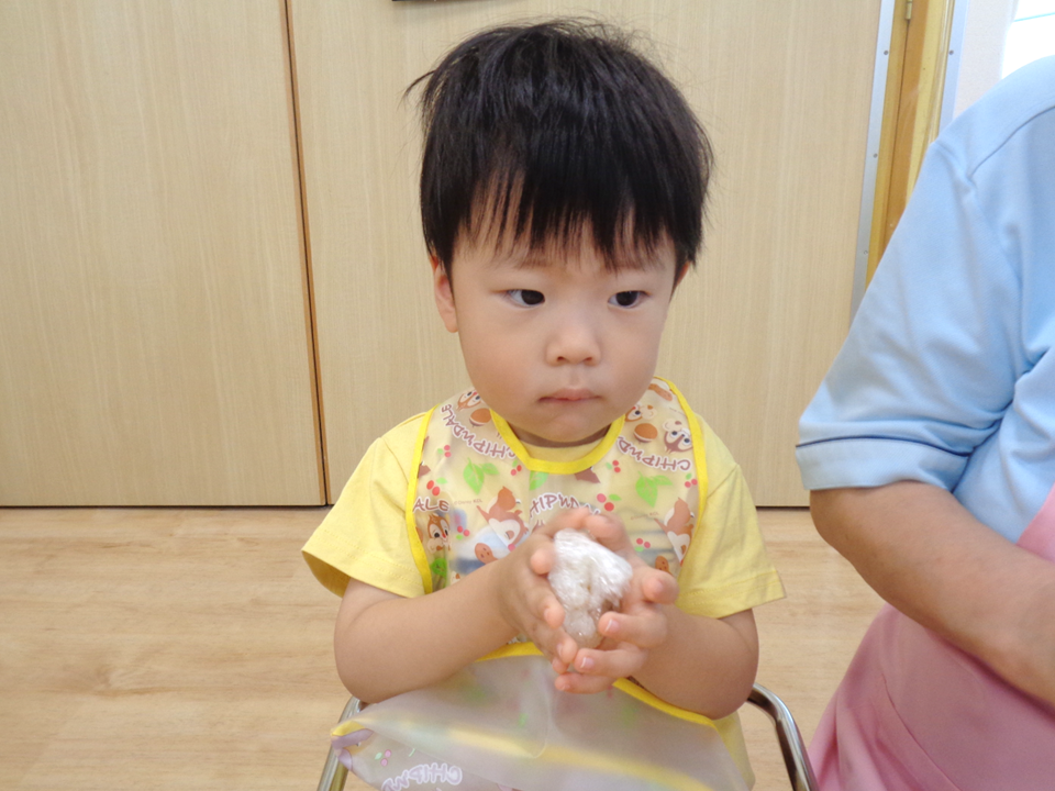 おにぎり作りに挑戦したよ♪