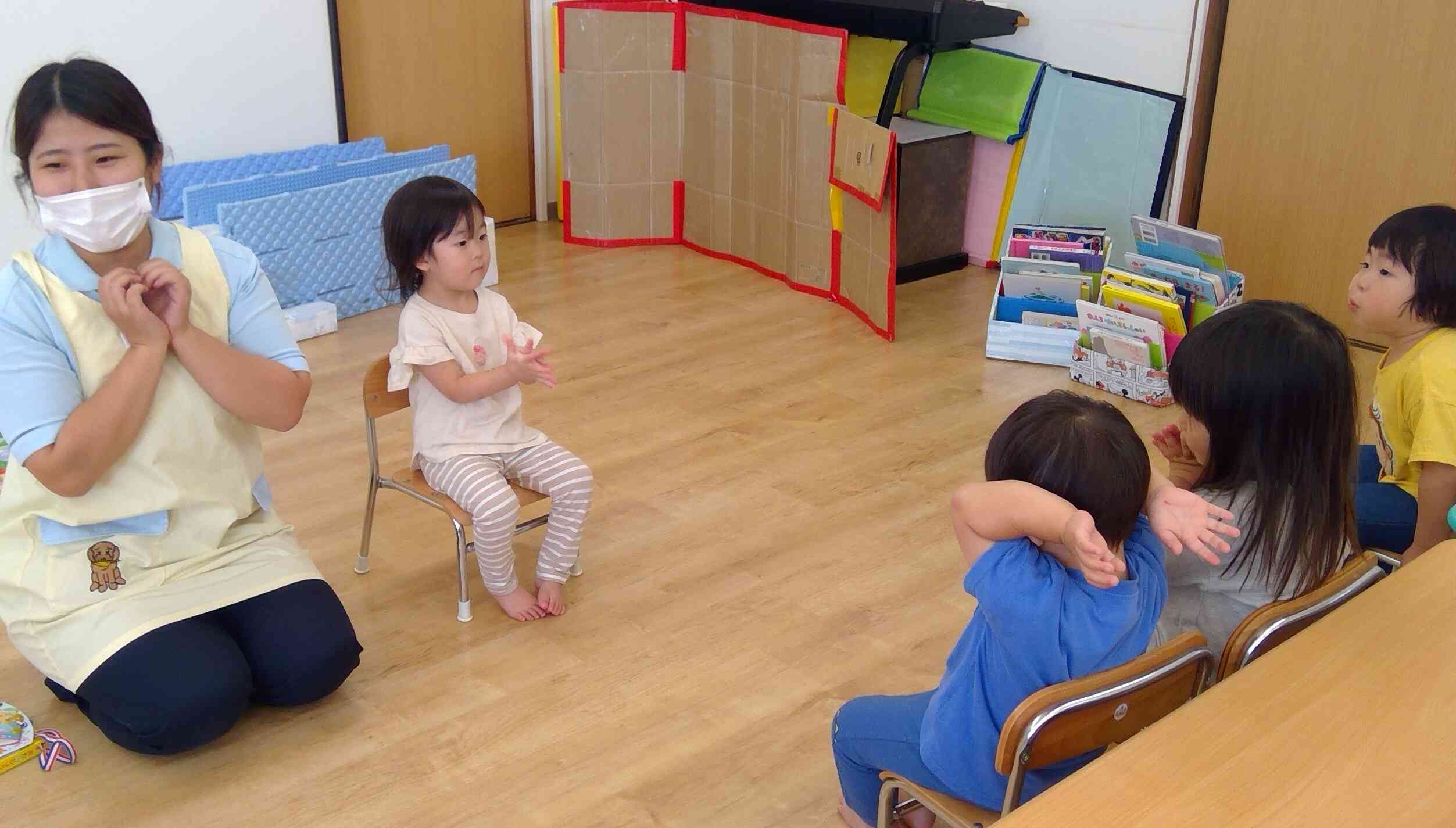 みんなでお祝い!10月のお誕生日会
