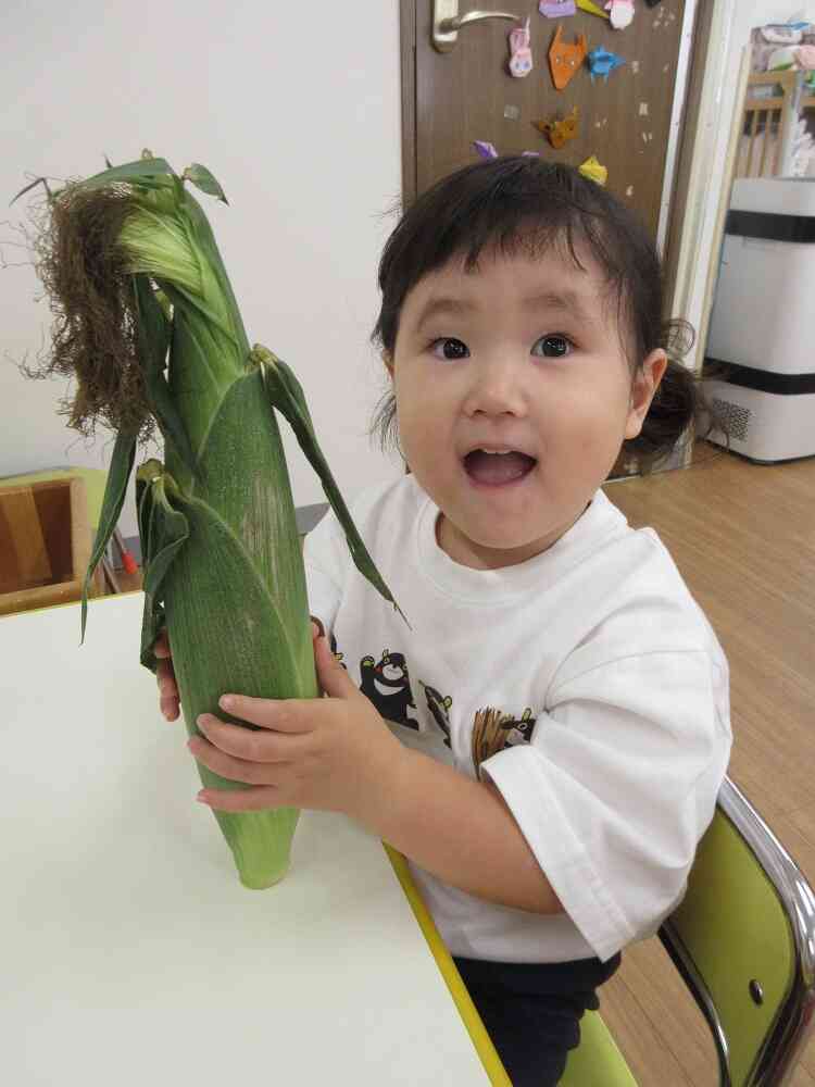 【食育活動】とうもろこしの皮むき