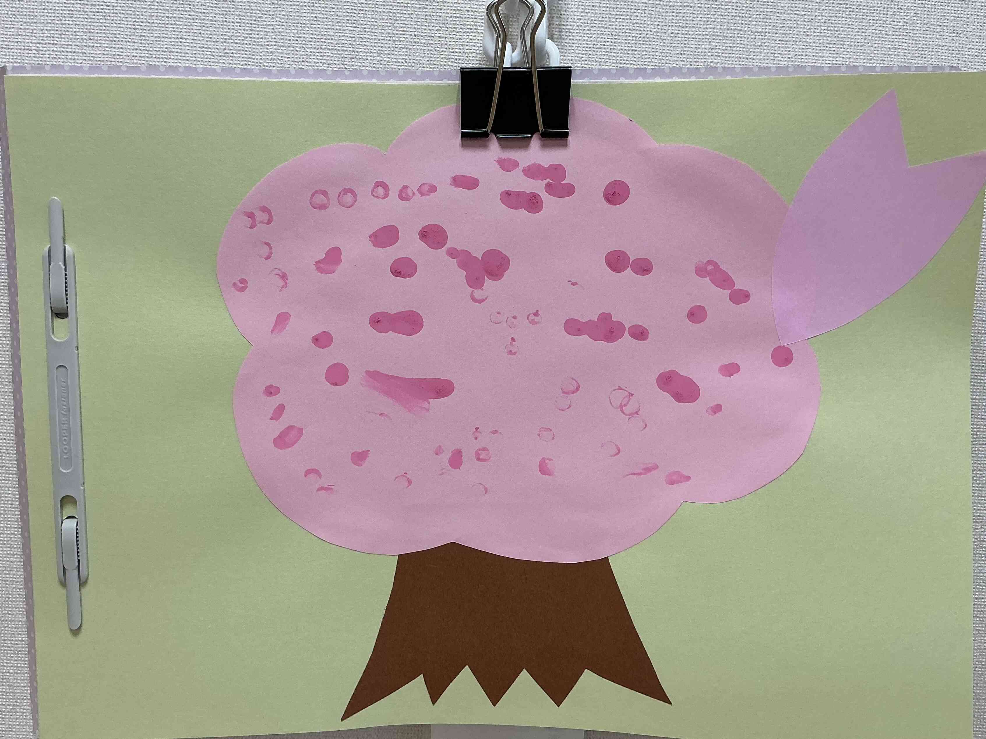 4月各クラス製作(0〜2歳児)