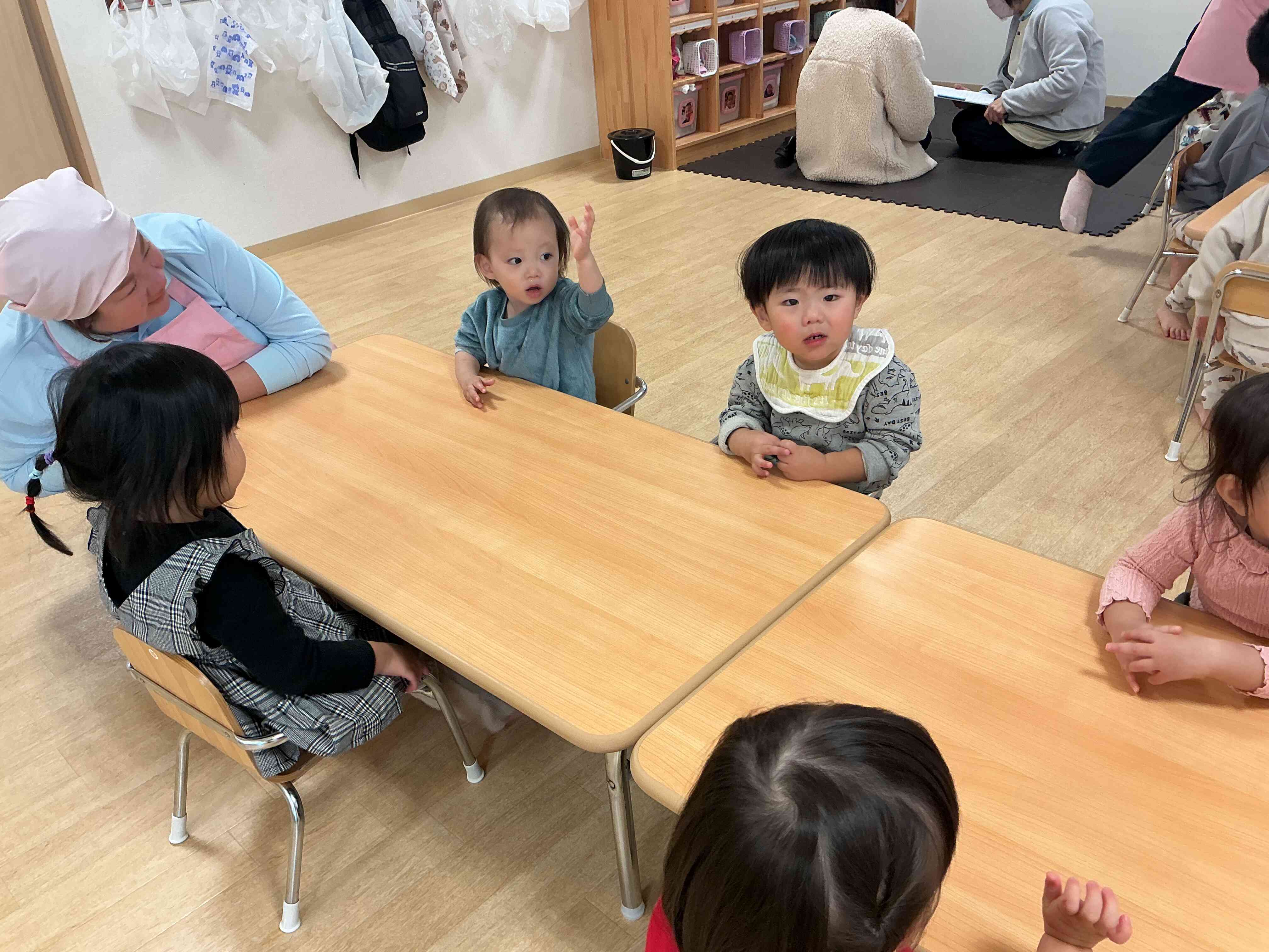 みんなでごあいさつ!【1歳児 あひる組】