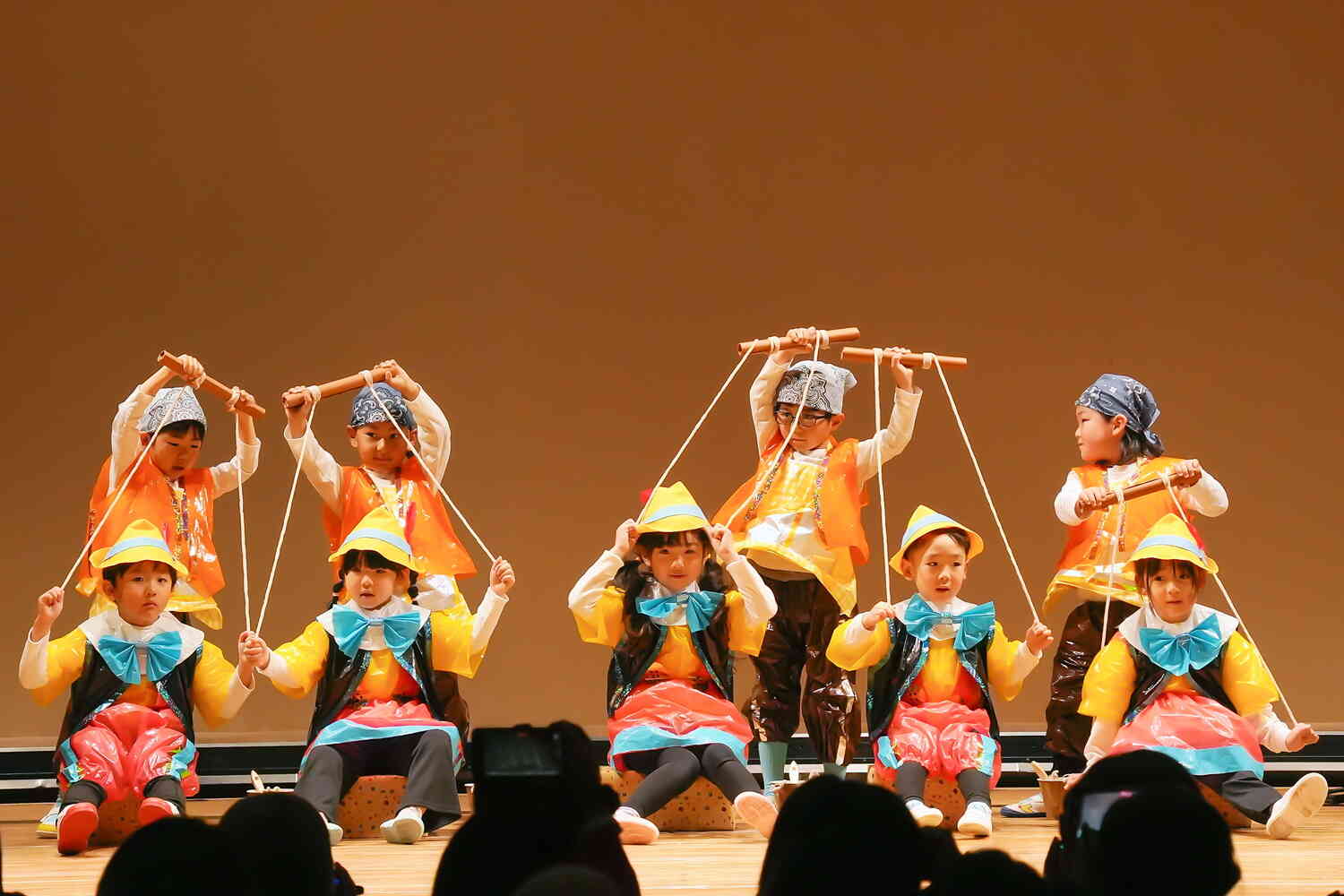 4・5歳児クラス『ピノキオ』は合同クラスならではで、30分の大作を熱演です。