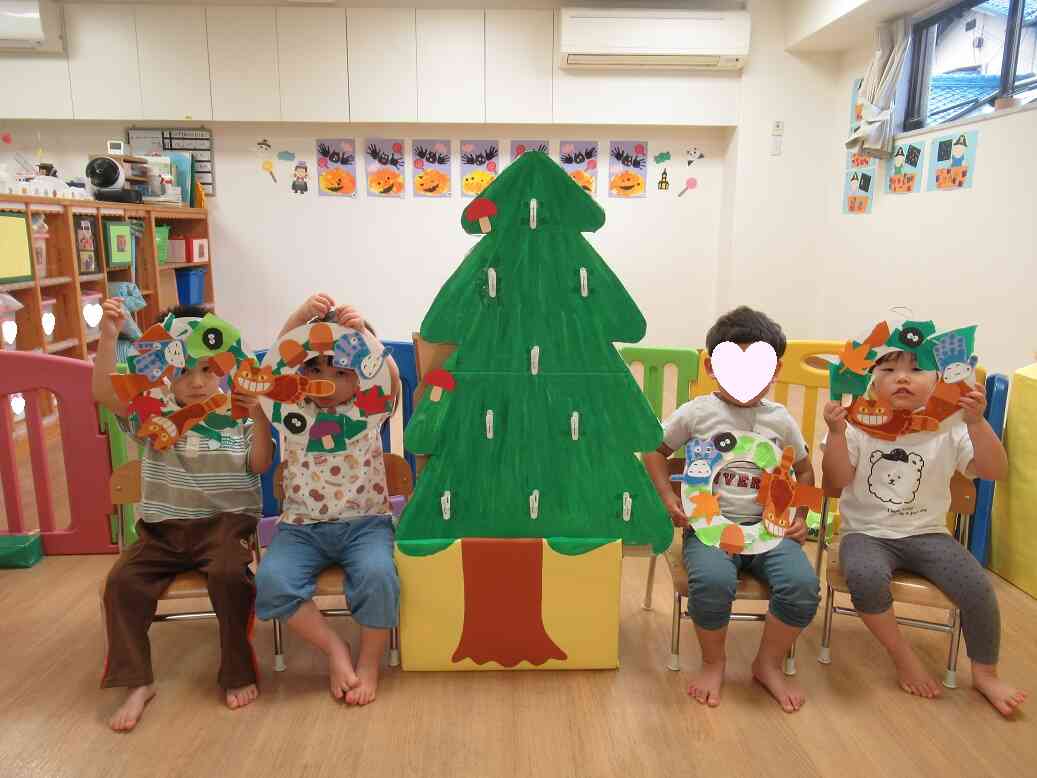 10月の子育てひろば(手形・足形アート)