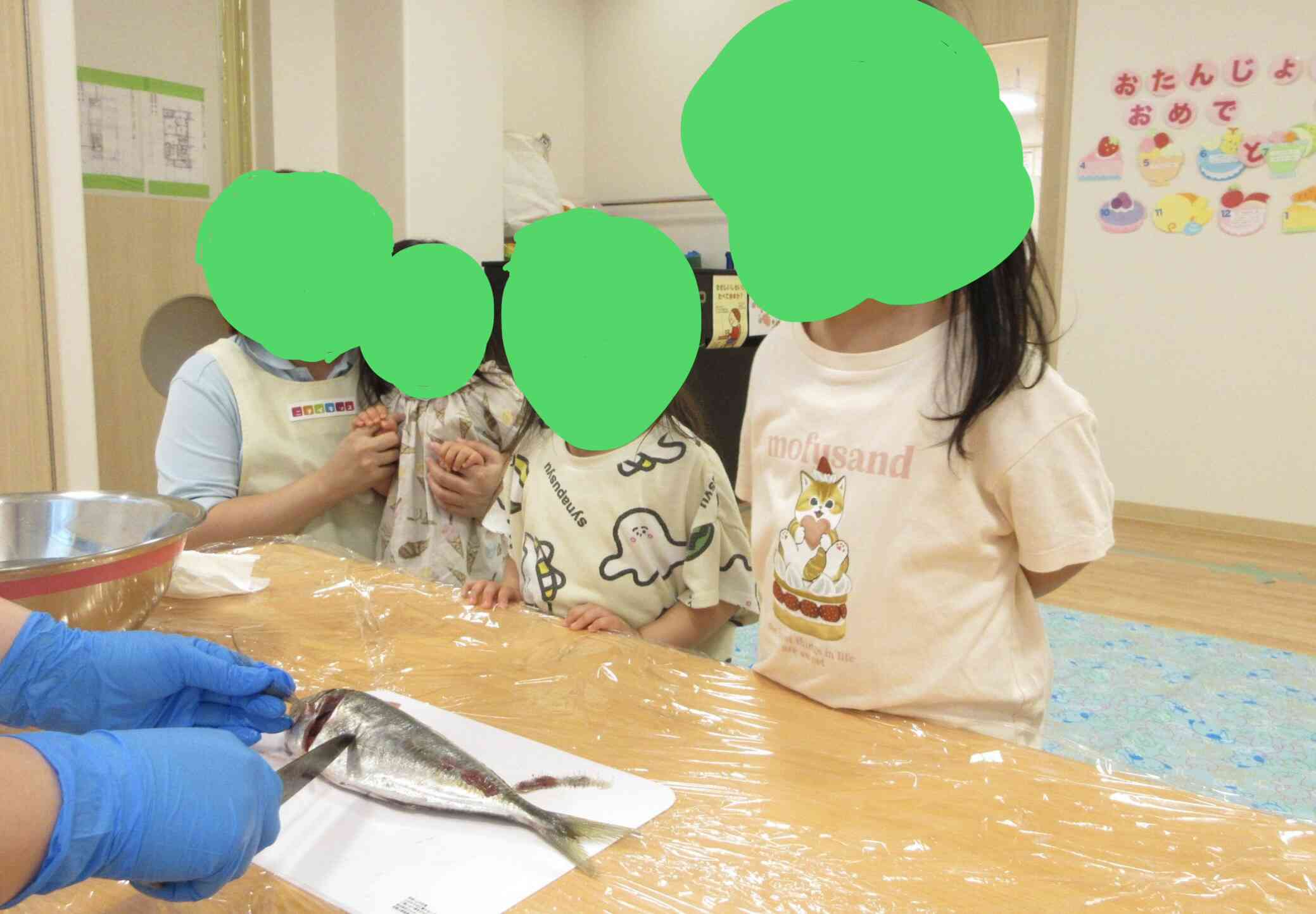 お魚解体ショー