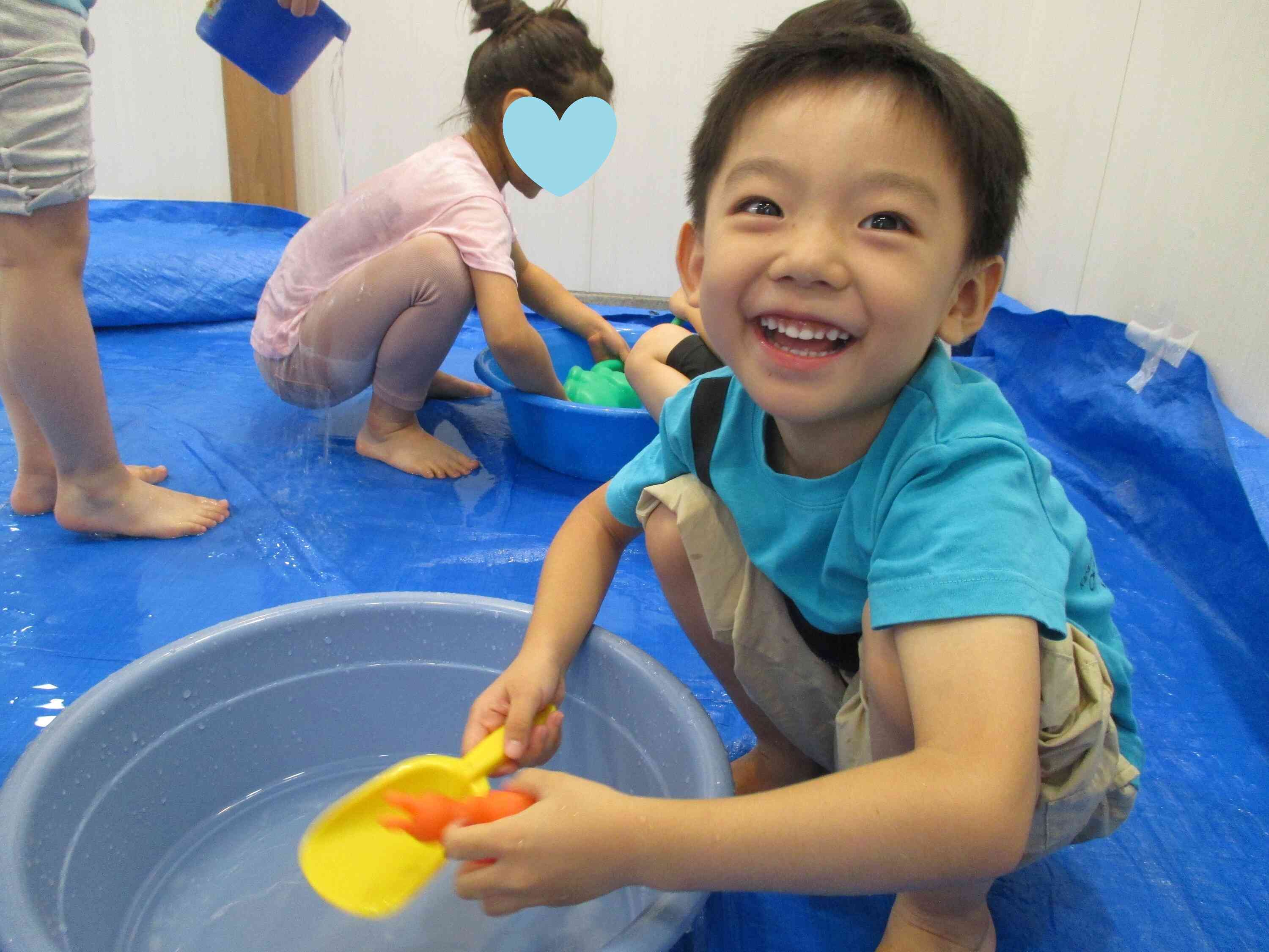 水遊びが始まりました!(ぱんだ・きりん組 4・5歳児)