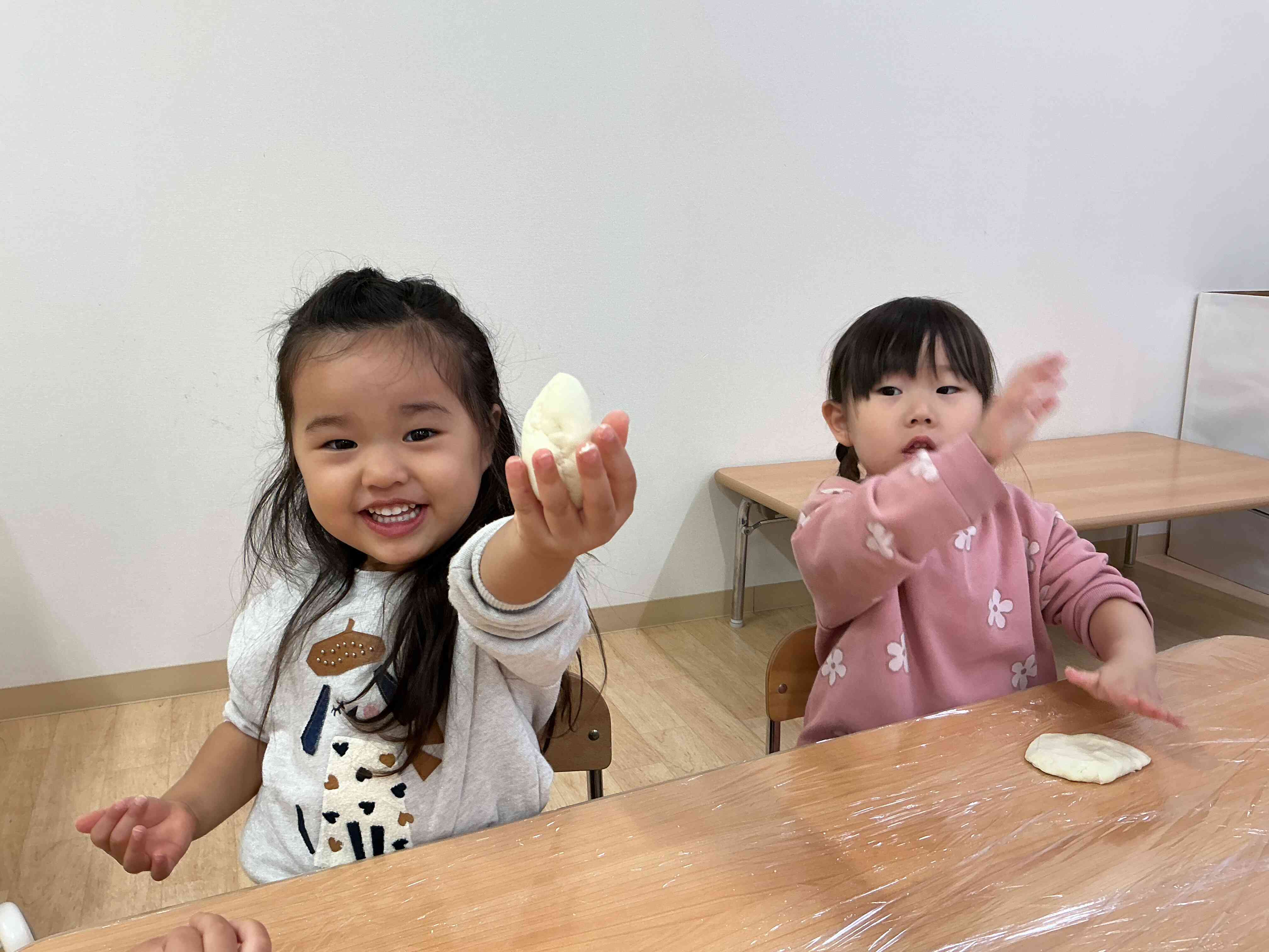 小麦粉粘土で遊んだよ