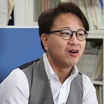 大谷 忠　氏