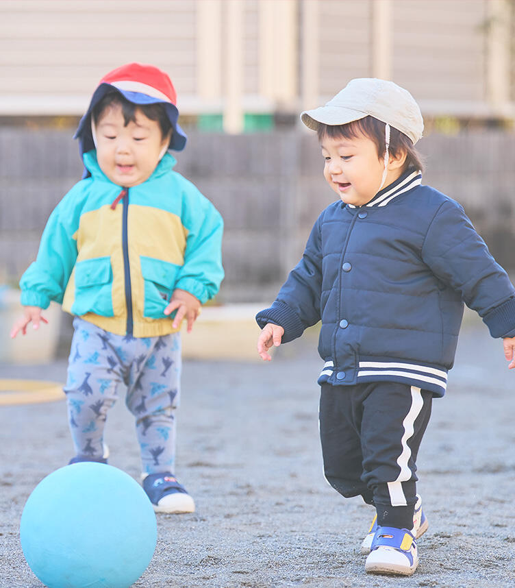 ニチイキッズトップページメインビジュアル4