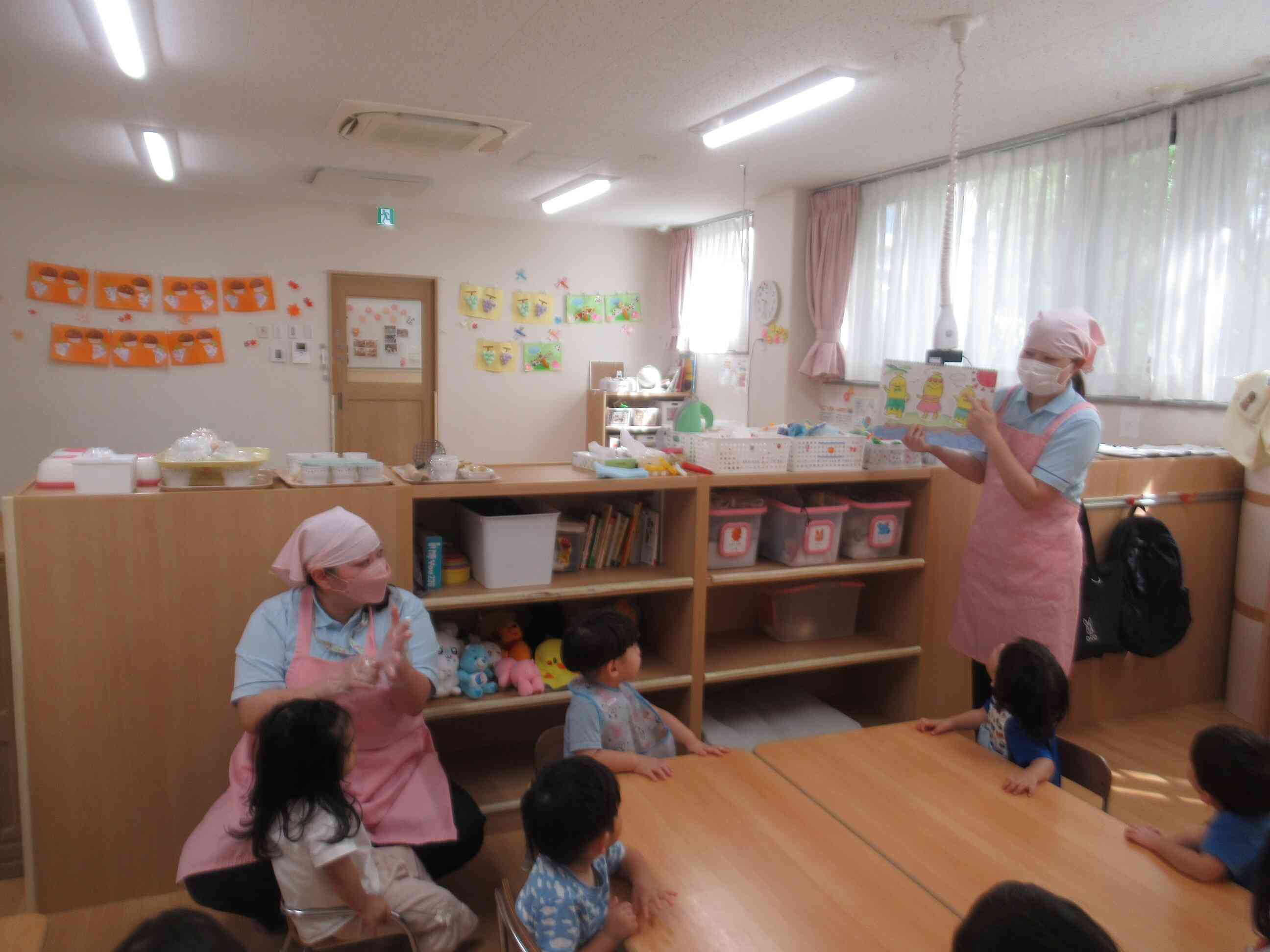 ９月の食育活動「バナナジュースを作ろう」