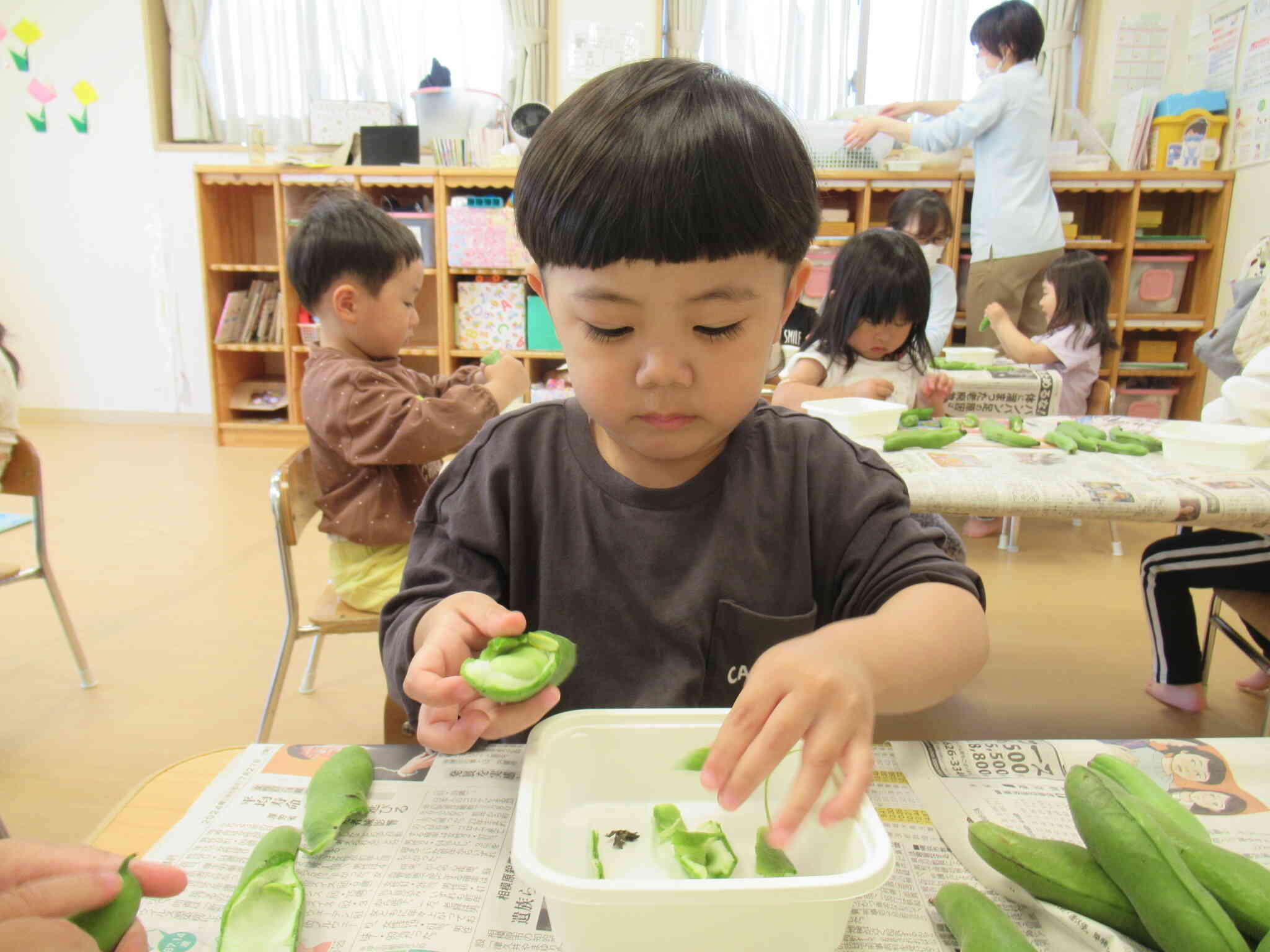 そら豆のさやむきに挑戦！