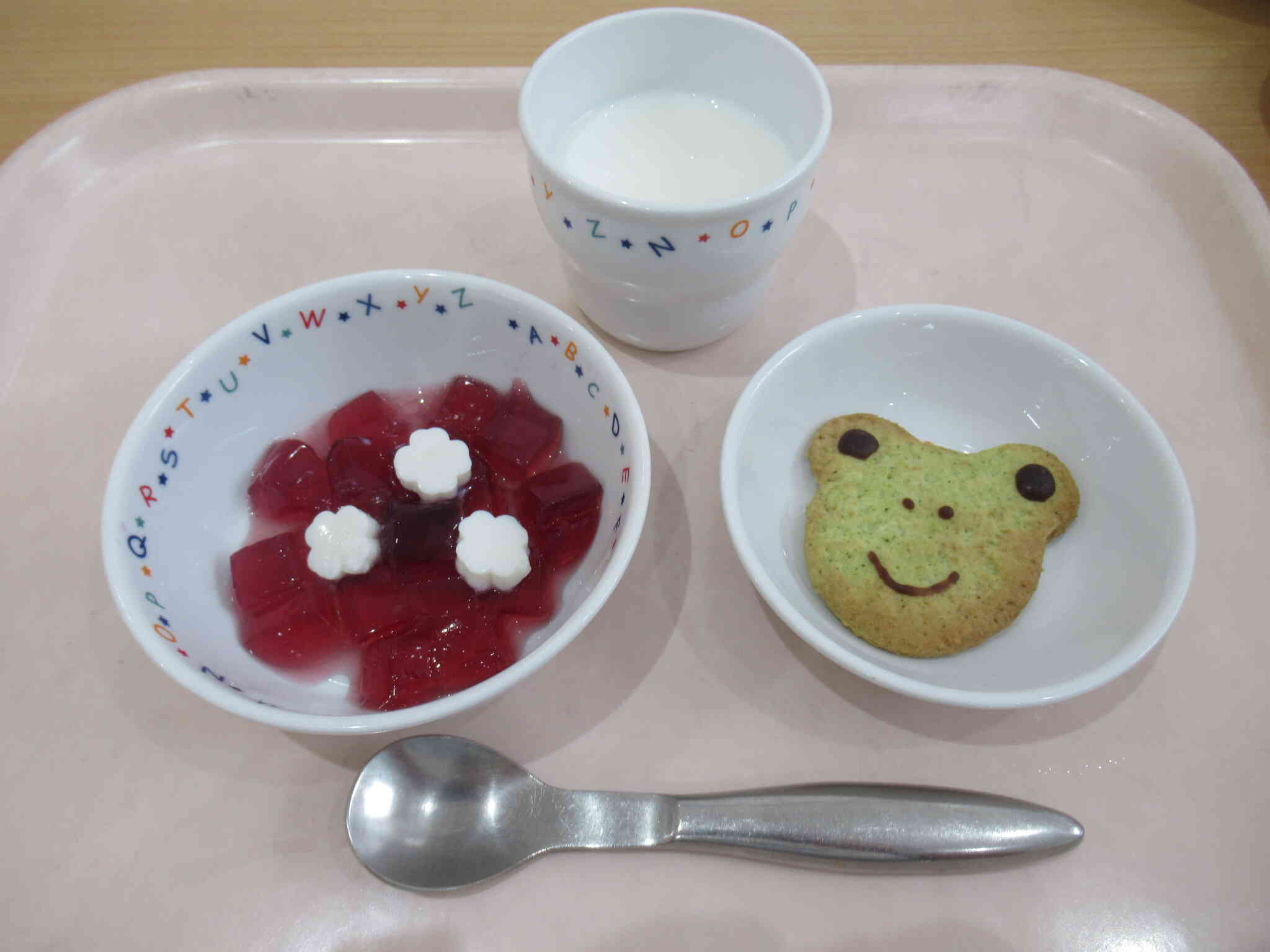 ６月　お誕生会のおやつ