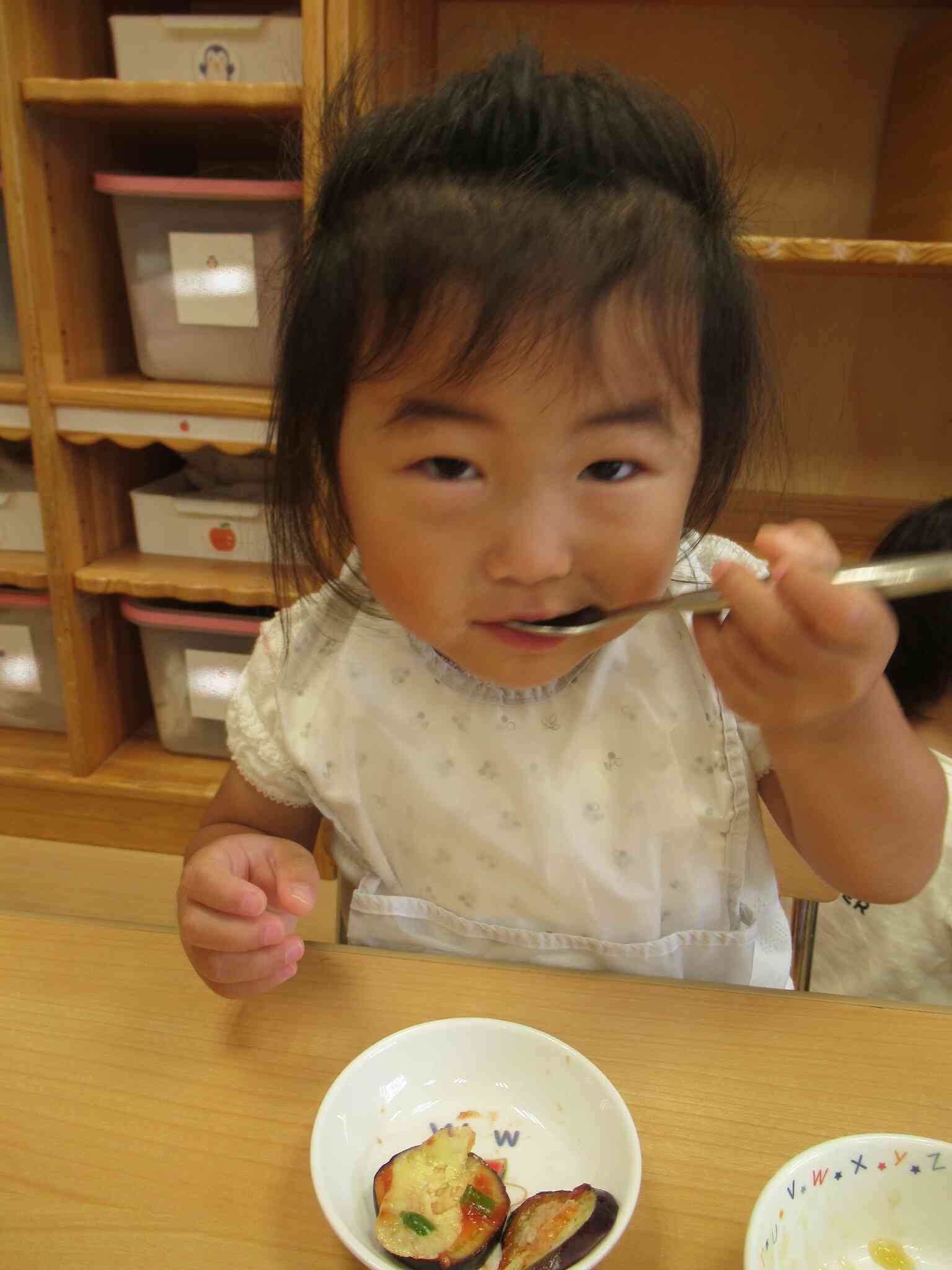 その日のおやつに茄子が登場♪