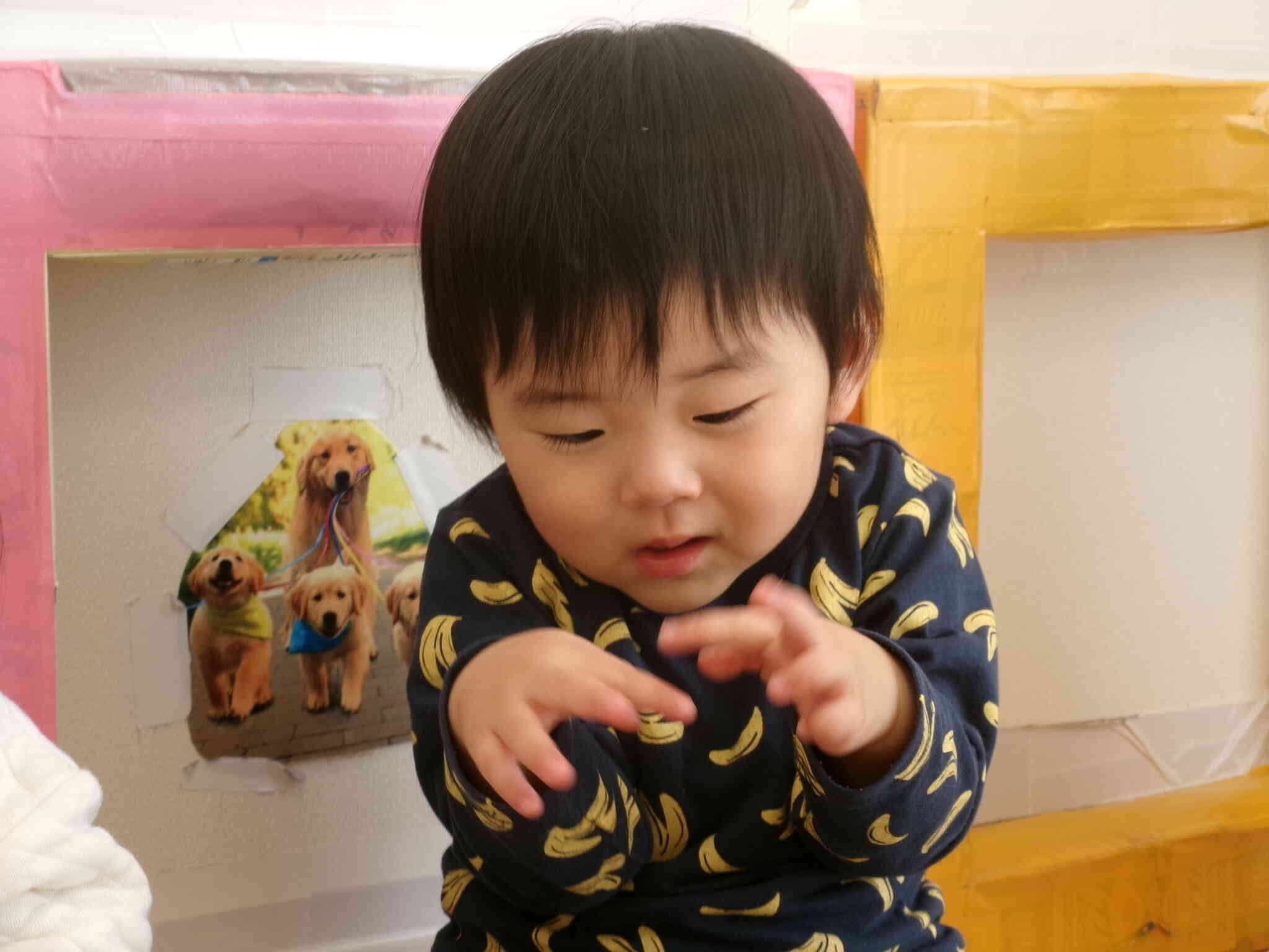 いとまきのうたの手遊びではアリさんバージョンを小さなおててで！とっても可愛いね♡