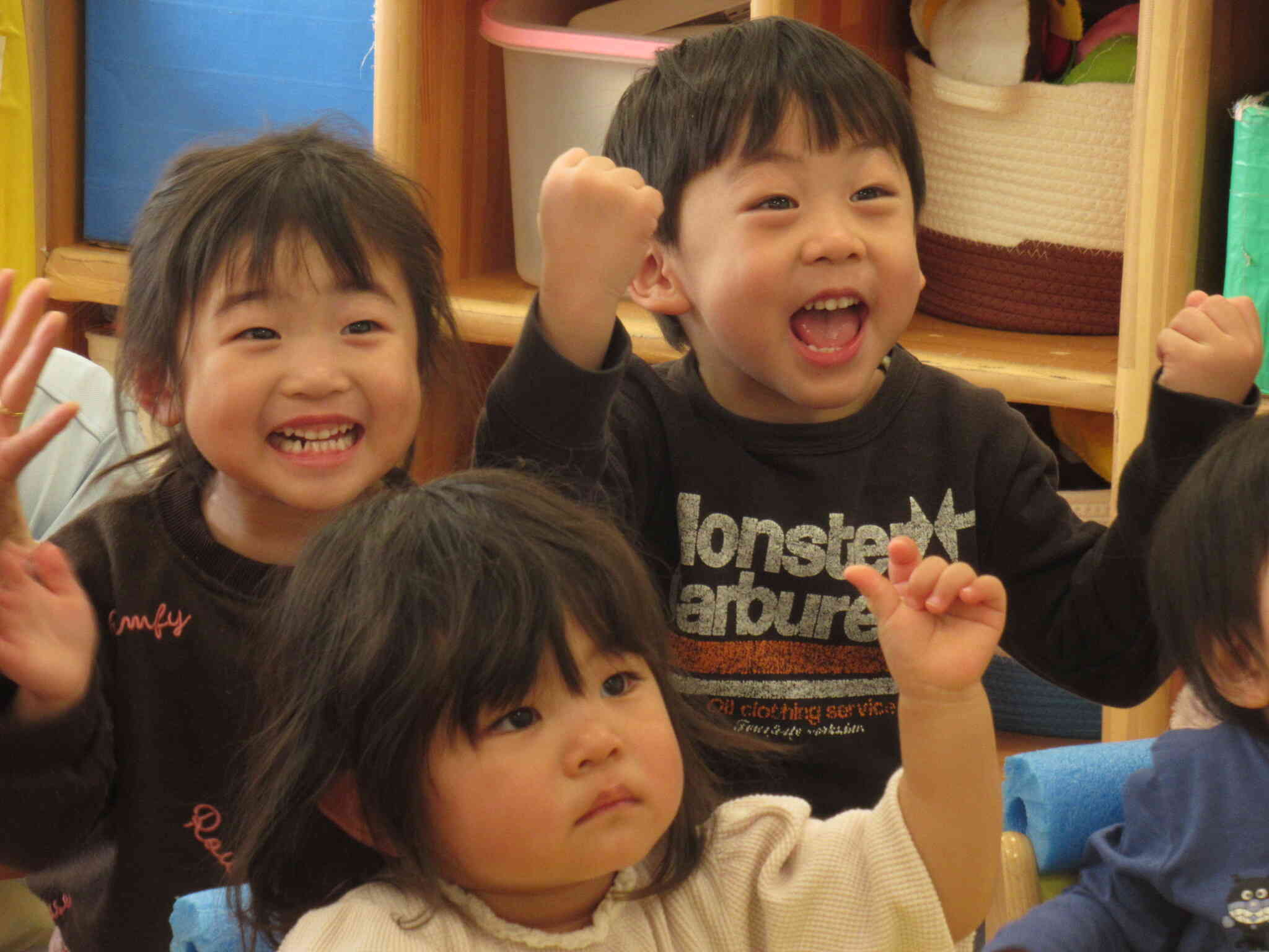 大盛り上がりのりす組さん！！クイズに正解するとガッツポーズ！！