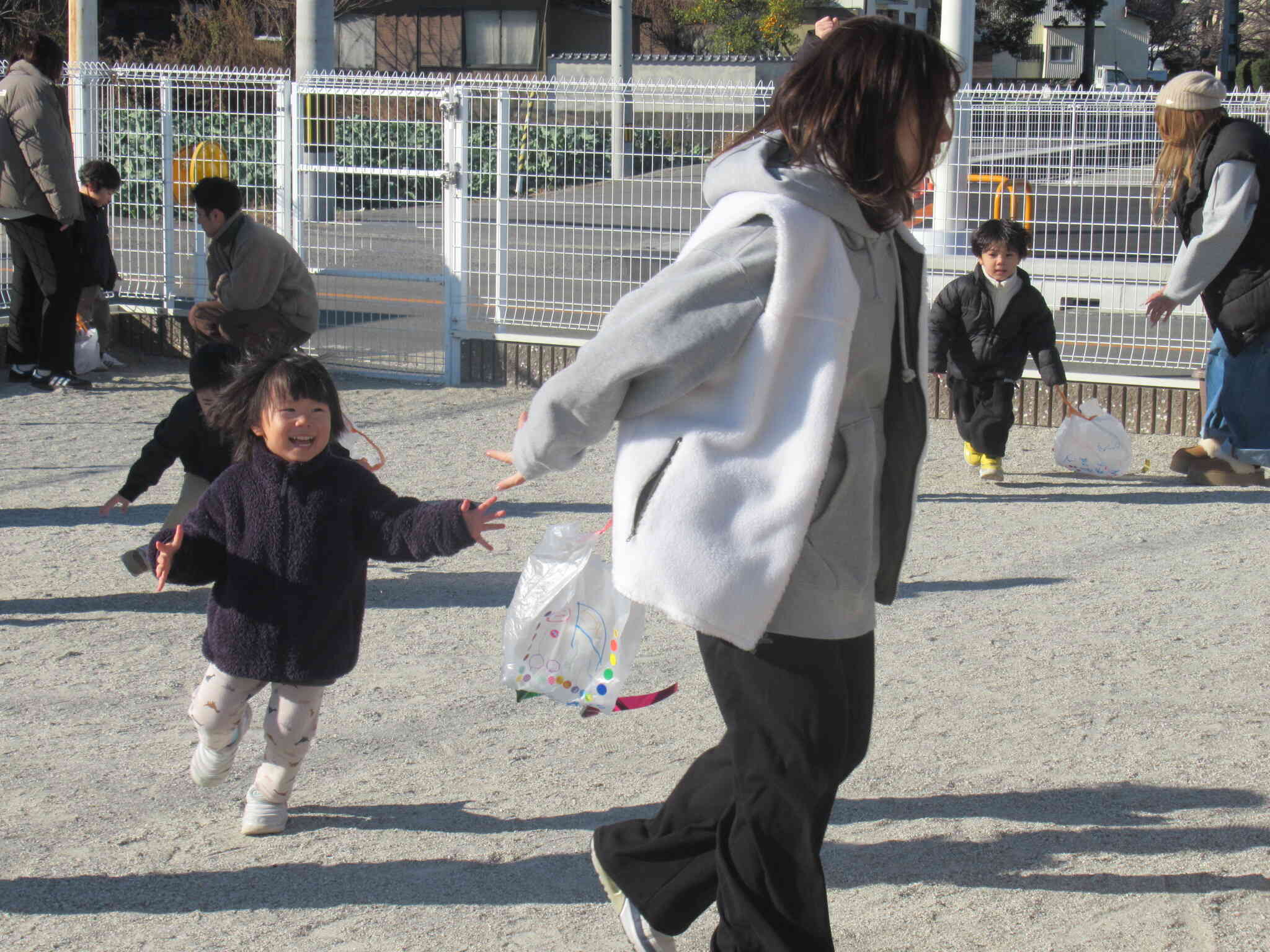 お外でたこあげしよ～☆