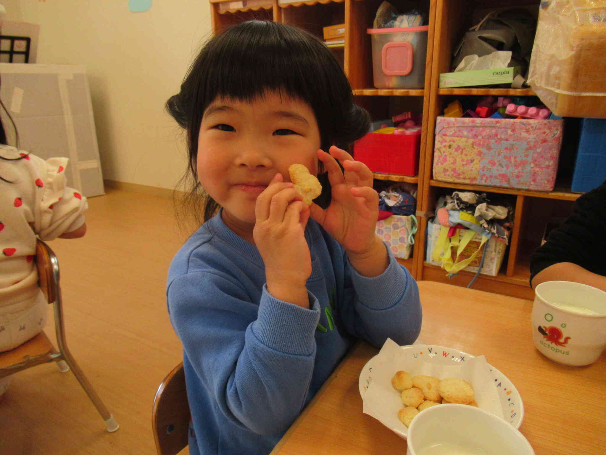 手作りクッキーを食べてみよう☆