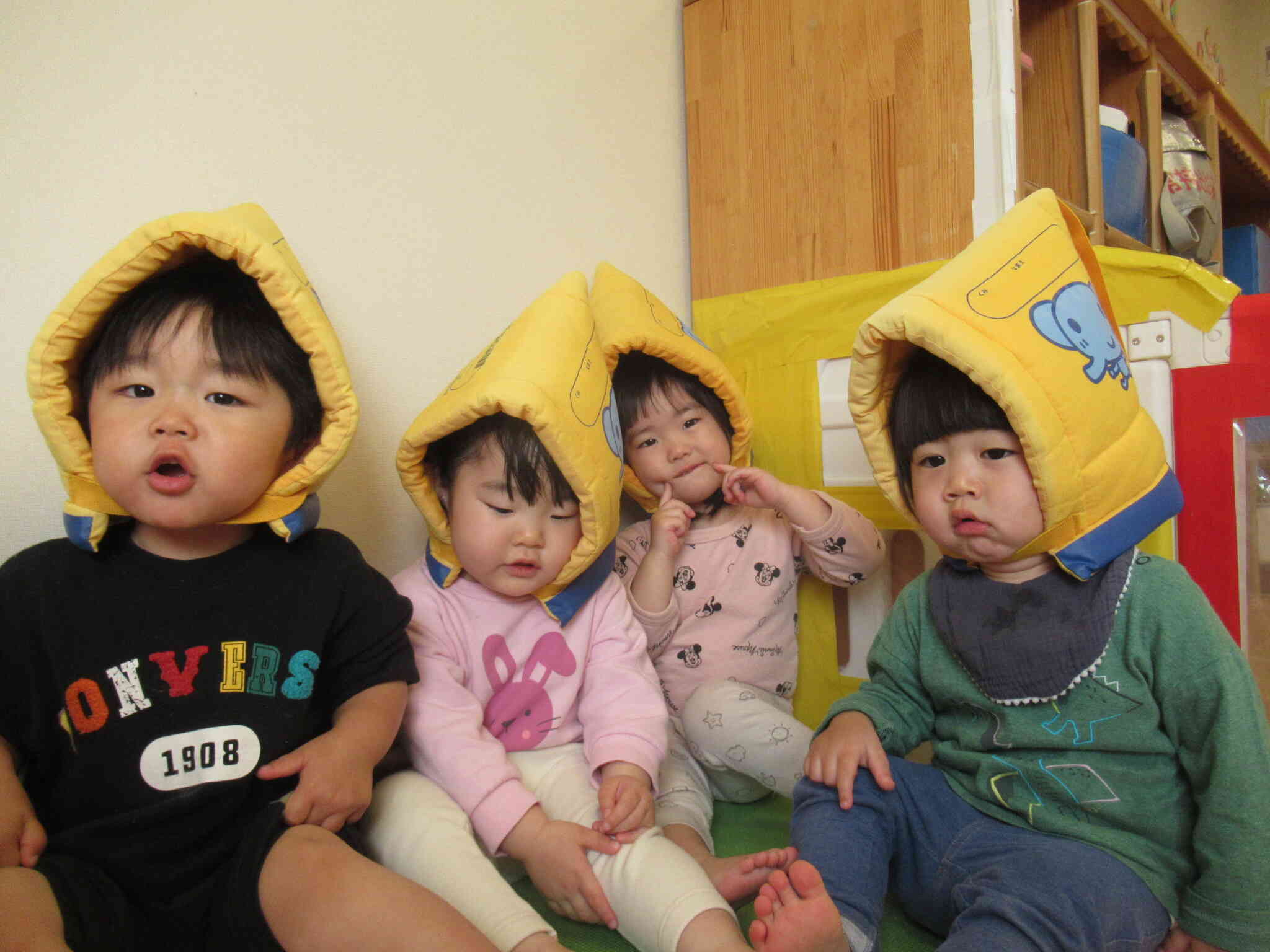 防災頭巾をかぶったよ☆