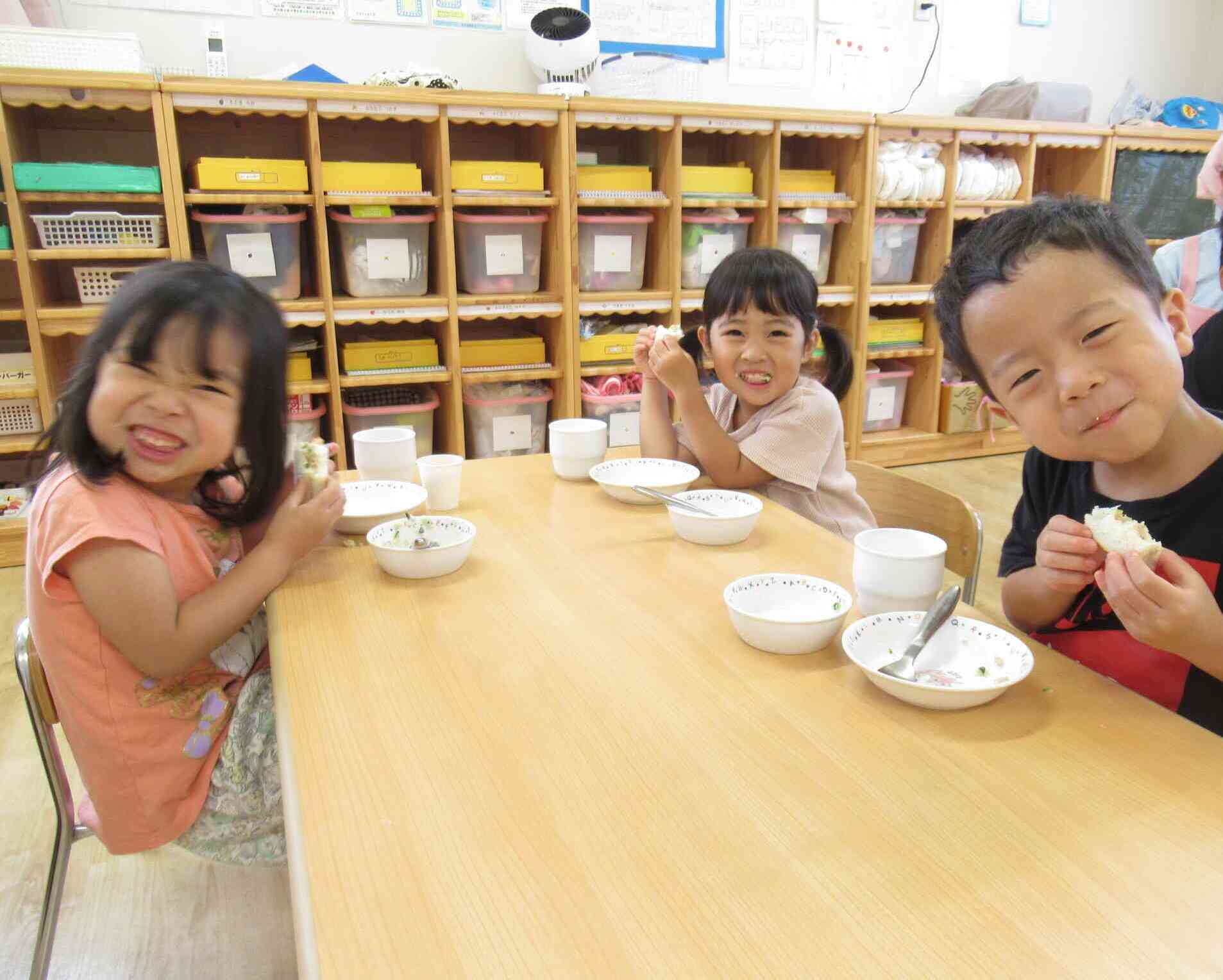 みんなで「いただきます!!」