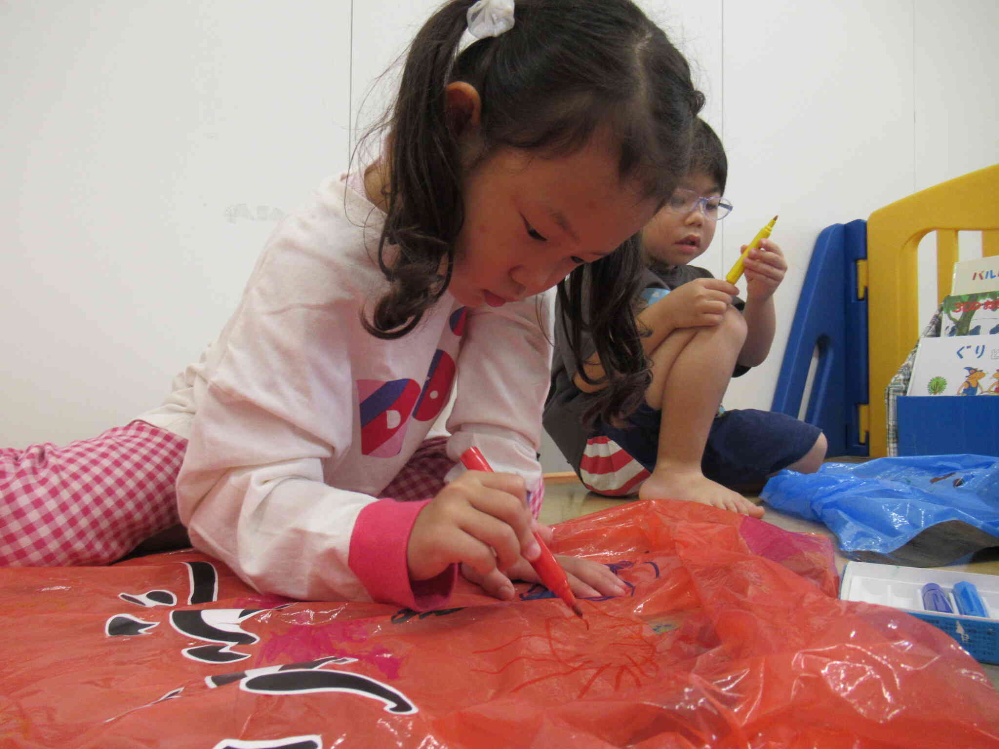 衣装も自分でお絵かきしました！かっこよく踊れていたね☆