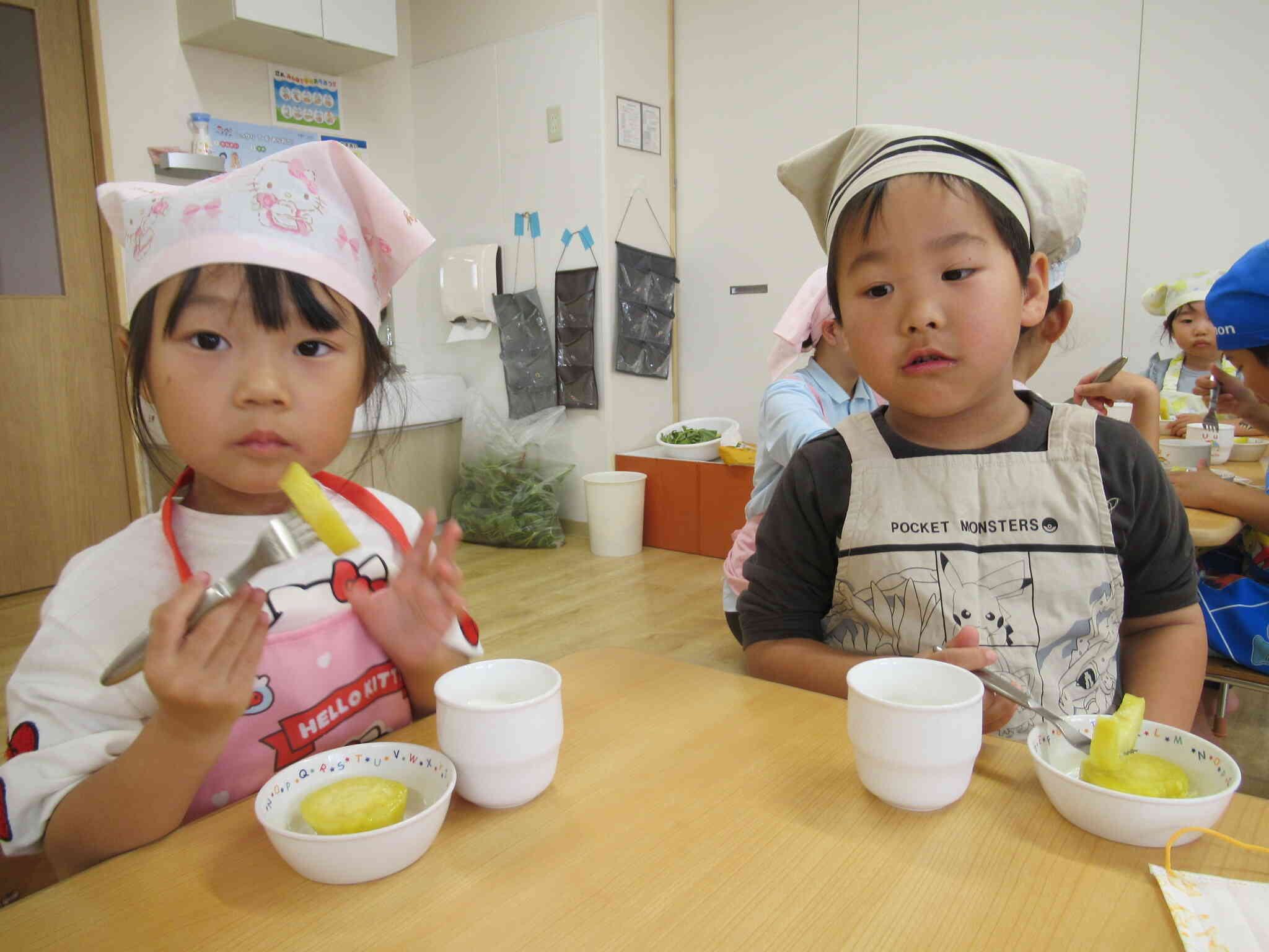 自分で焼いたさつま芋をみんなで食べよう！！