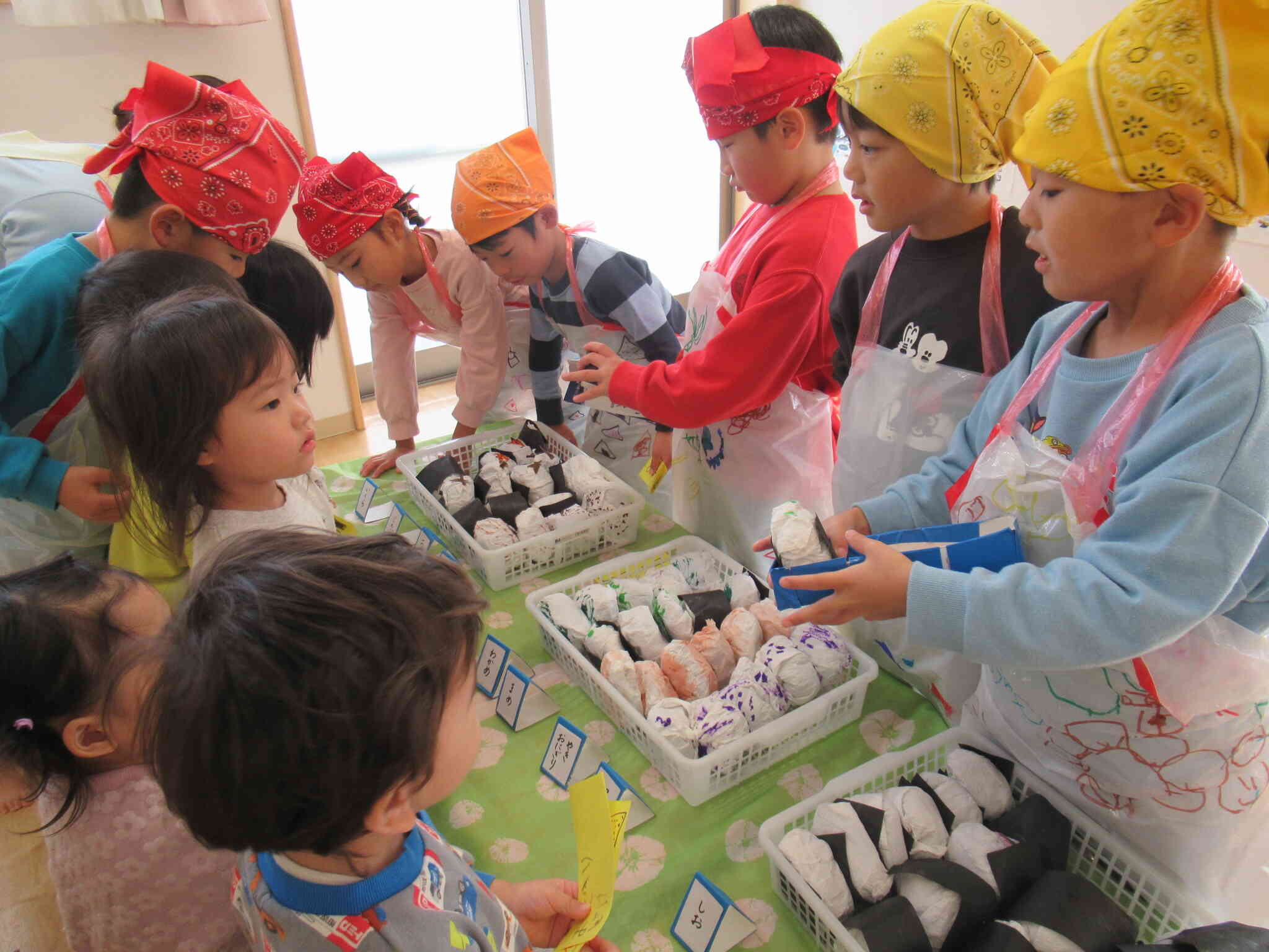 おにぎり屋さん、はじめました♪