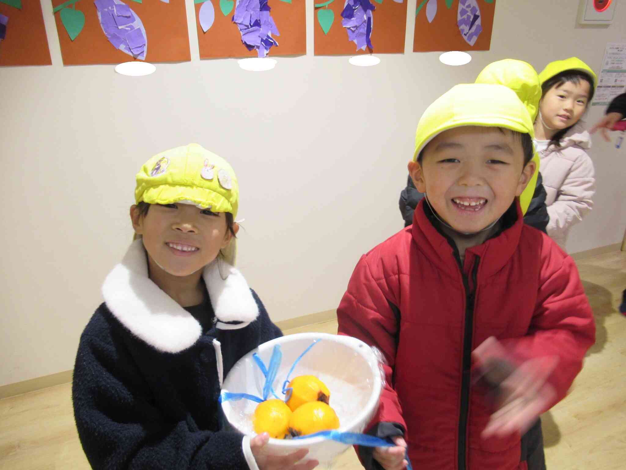 自分たちでひもを結んだよ☆