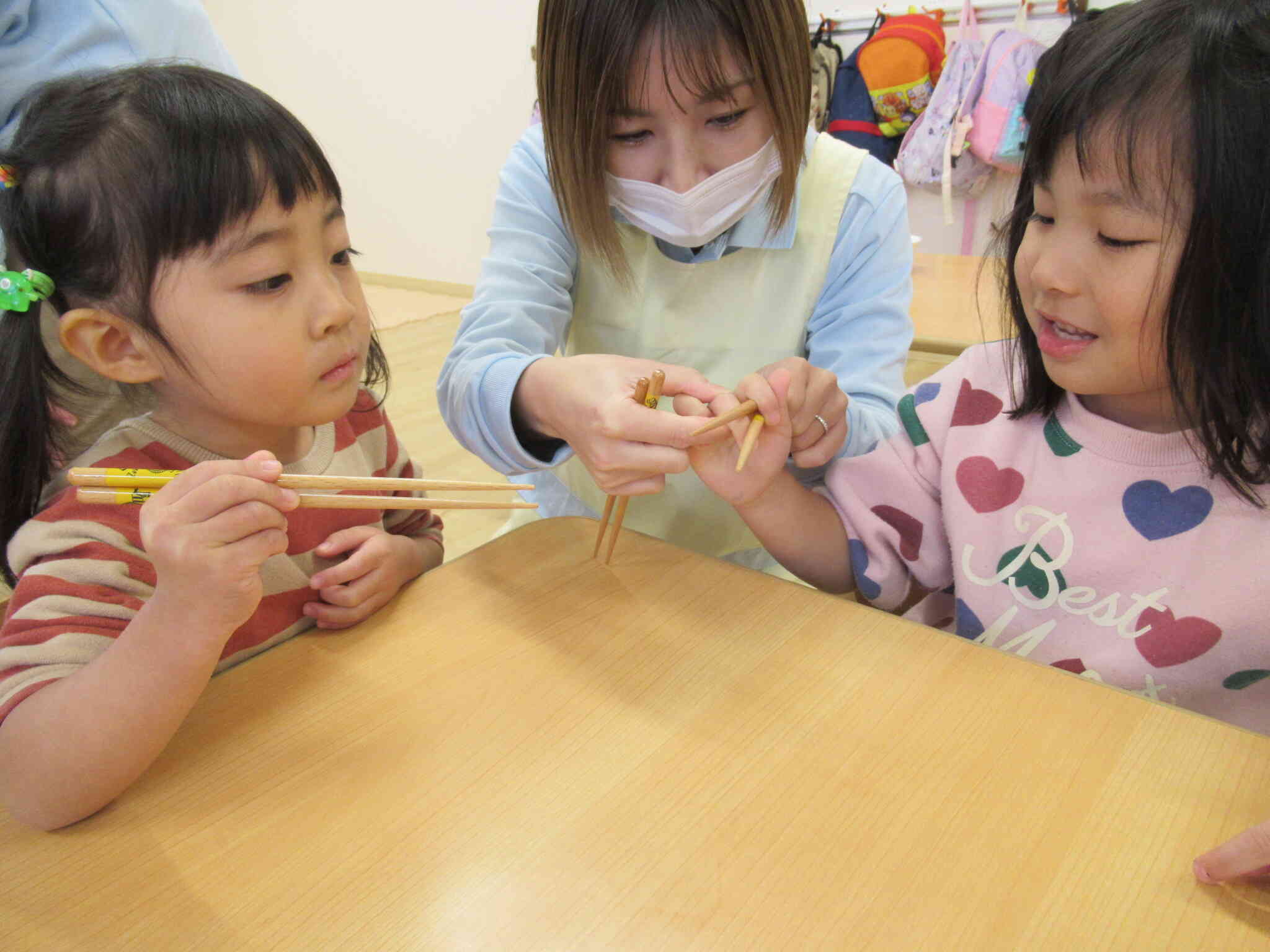 お箸デビューしました！