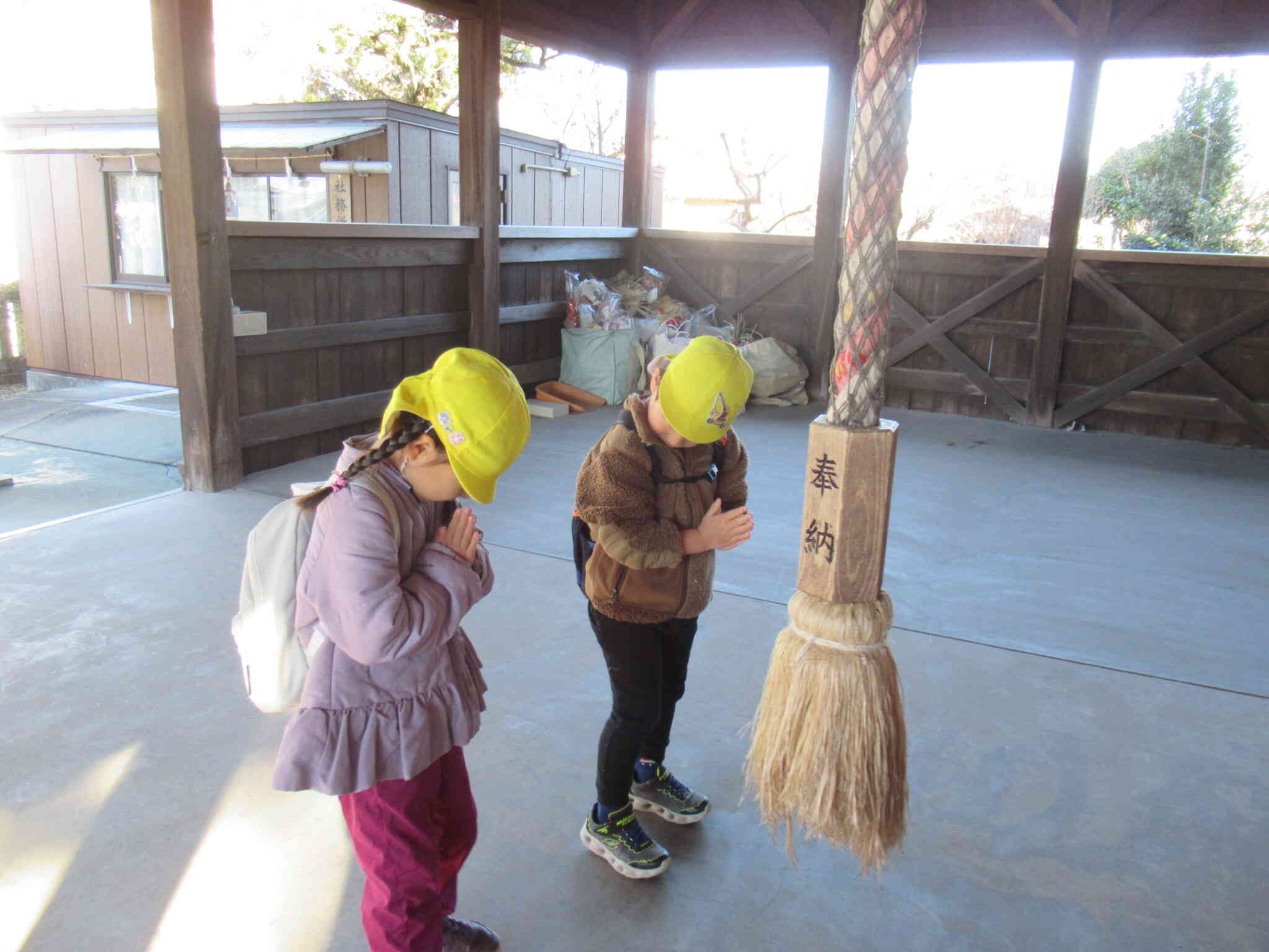 どんなお願いしたのかな？みんなと仲良くいっぱい遊べますように♪保育園生活もあと少しだね。