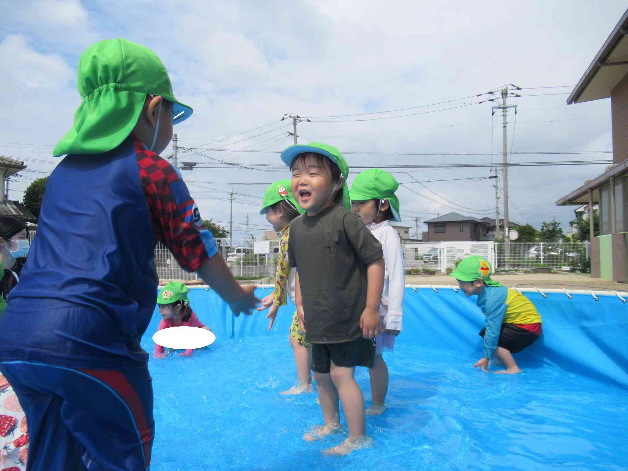 プール遊び、いっぱい楽しもうね♡