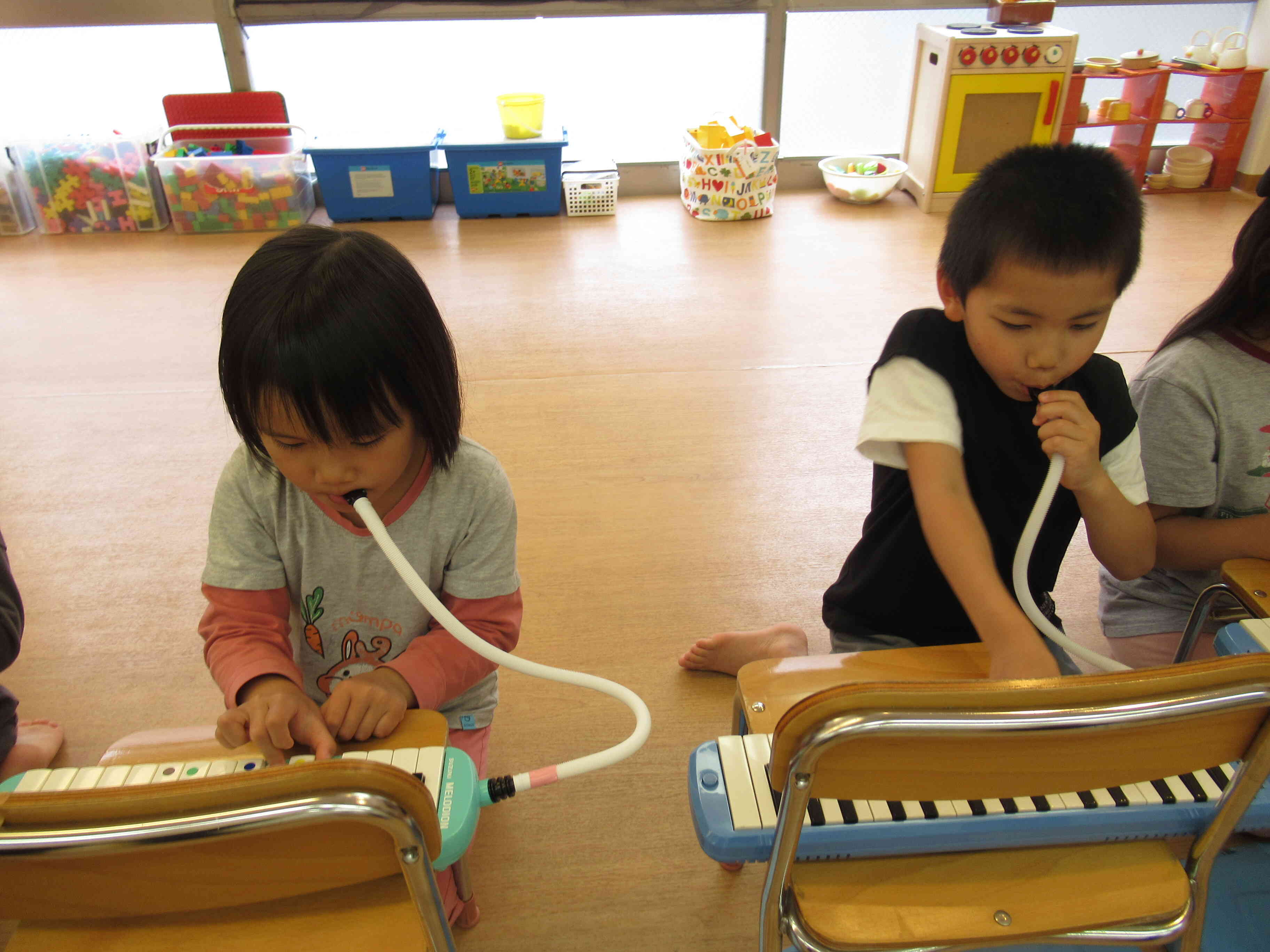 5歳児 ピアニカに挑戦！｜ニチイキッズ曙橋保育園｜ニチイキッズ