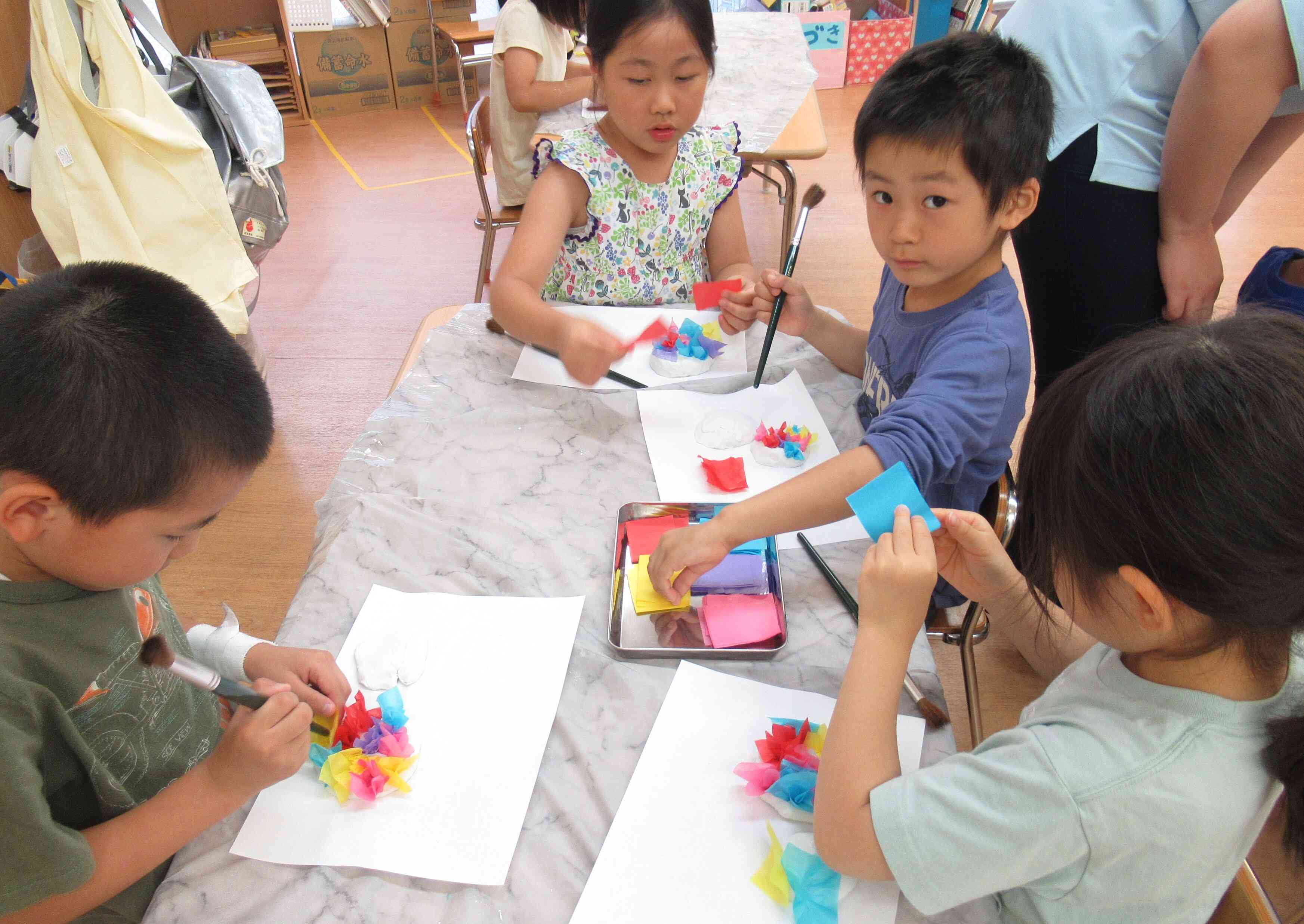 5歳児 あじさい製作｜ニチイキッズ曙橋保育園｜ニチイキッズ