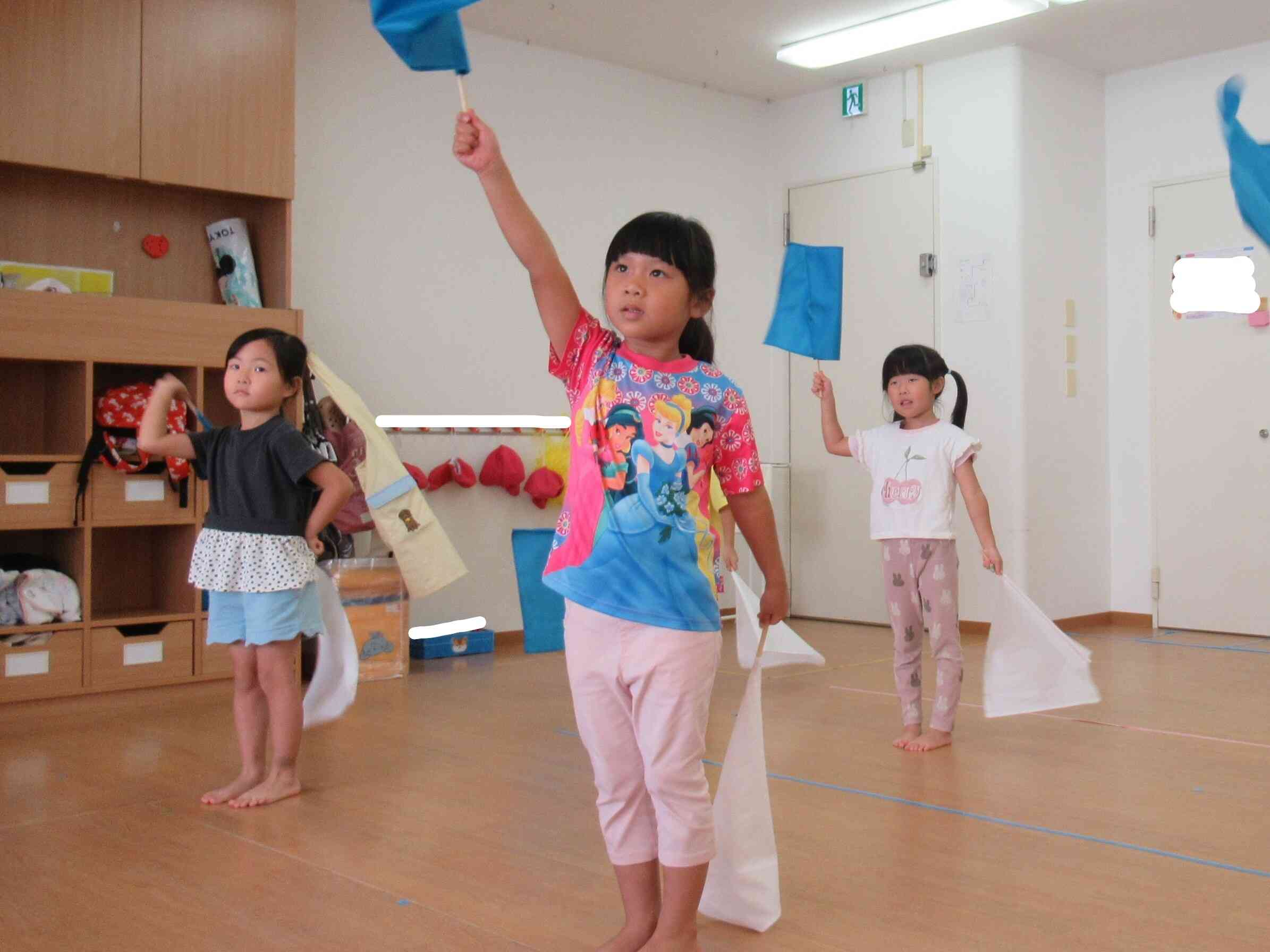 フラッグダンスに挑戦！