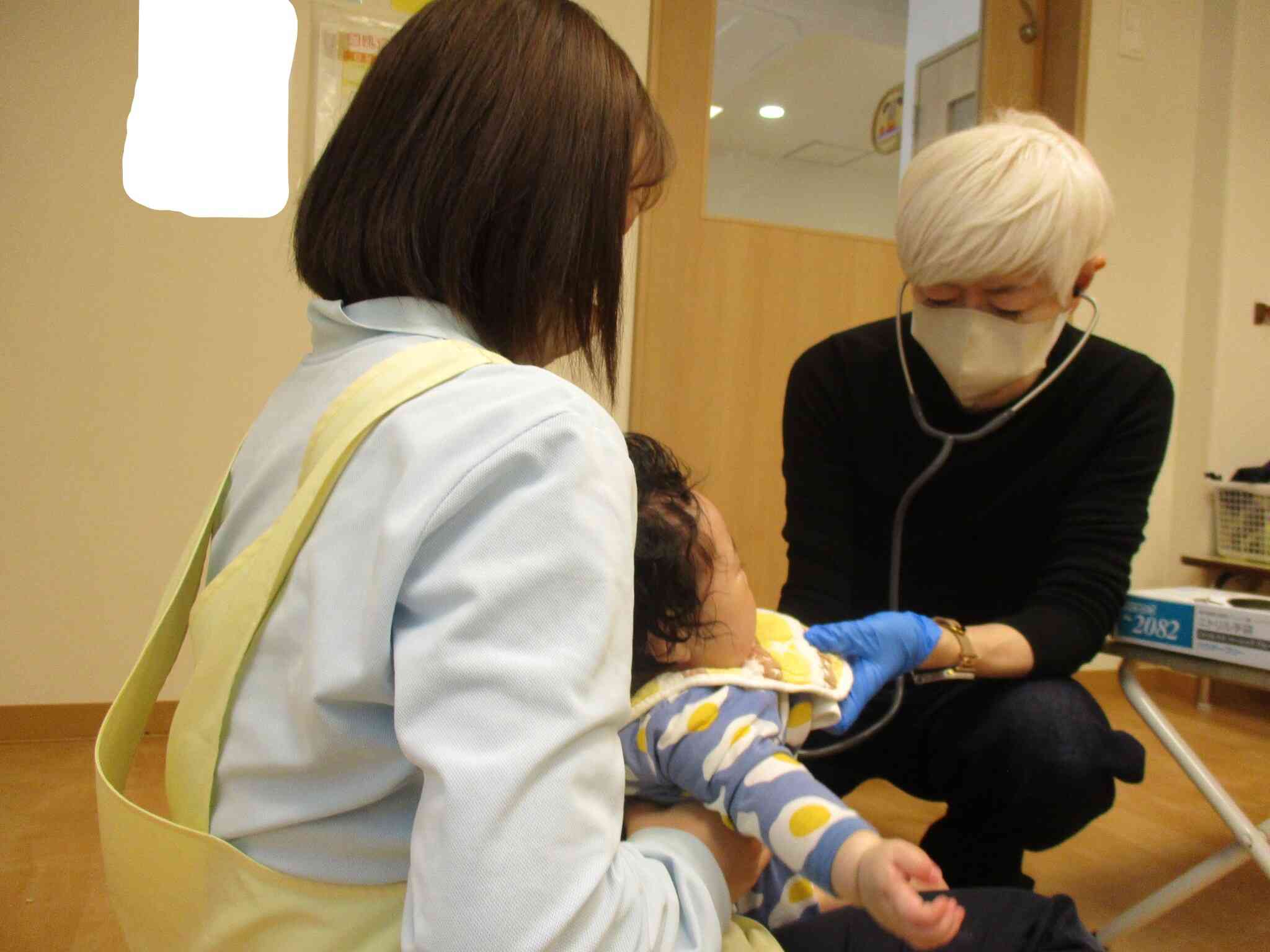 0歳児健診の様子