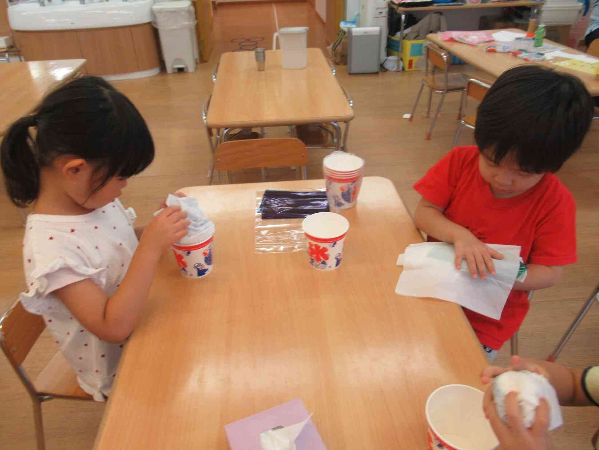 4歳児　夏まつりの準備