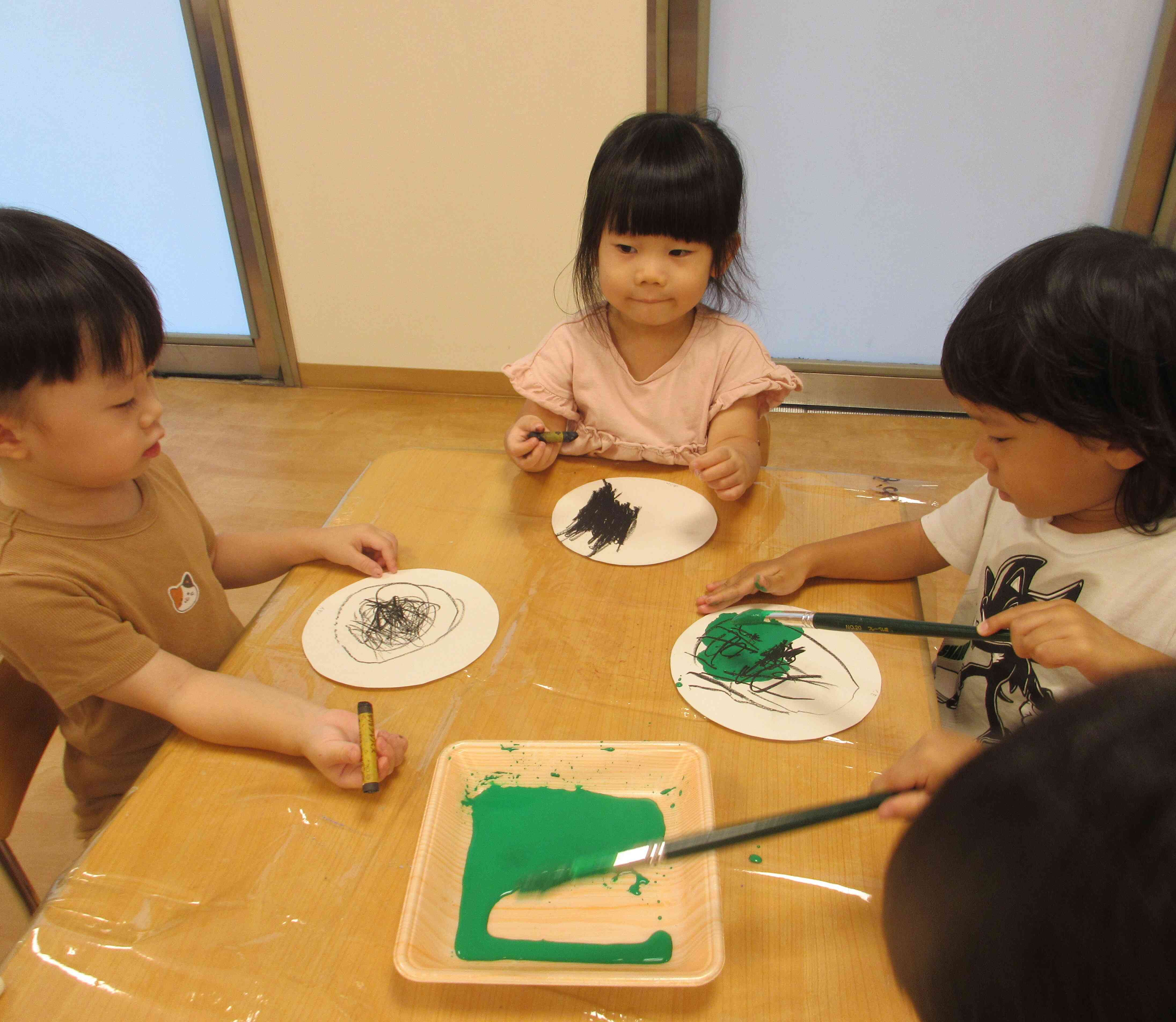 絵の具遊び