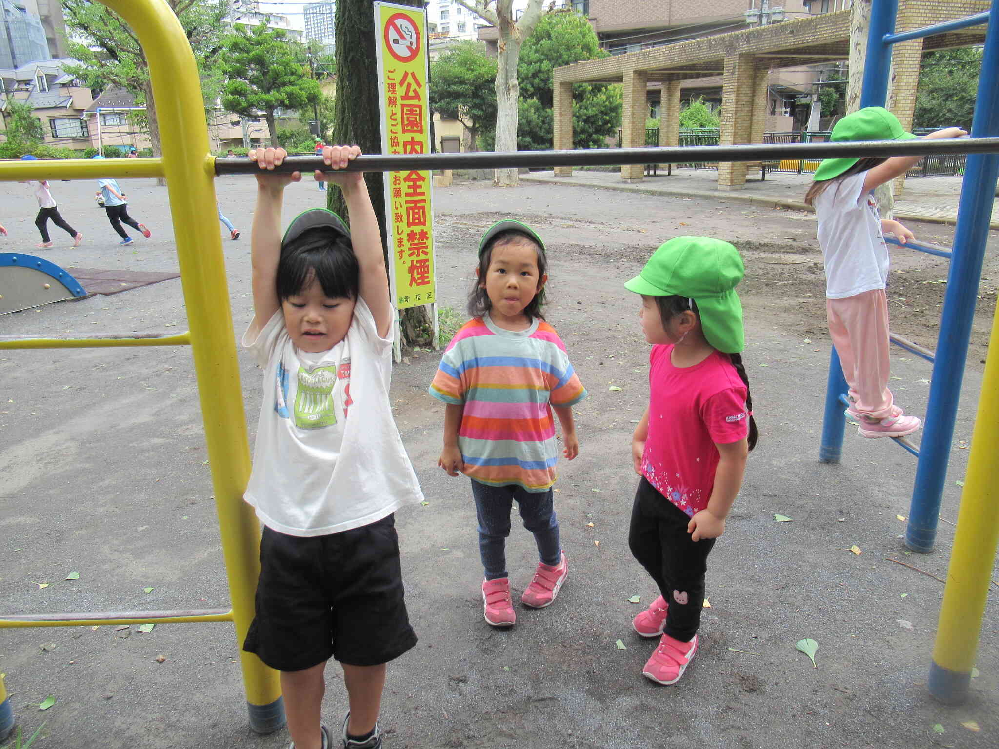 3歳児　久しぶりの外遊び