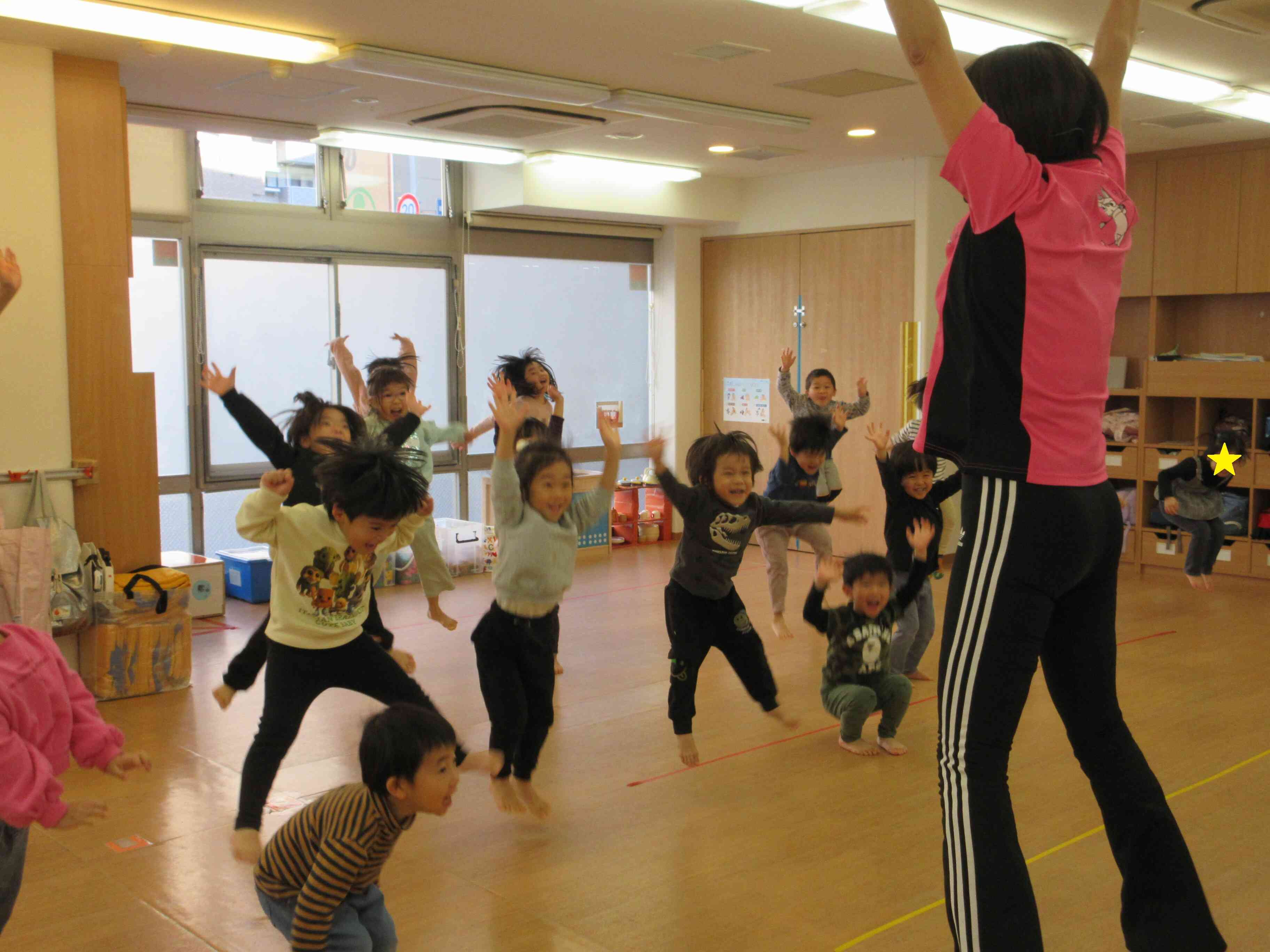 元気はつらつ幼児クラスの楽しい時間