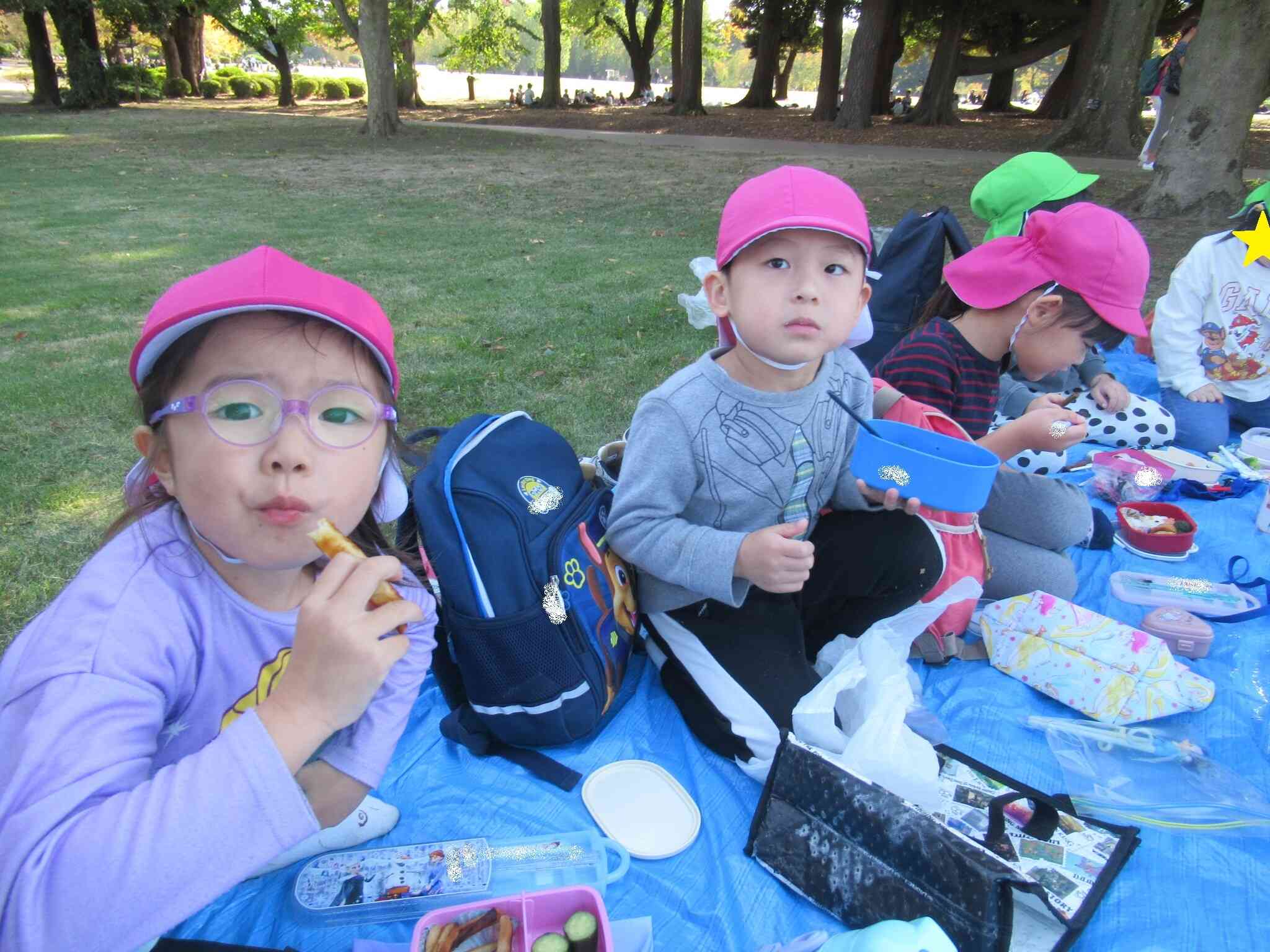 一番のお楽しみはお弁当タイム