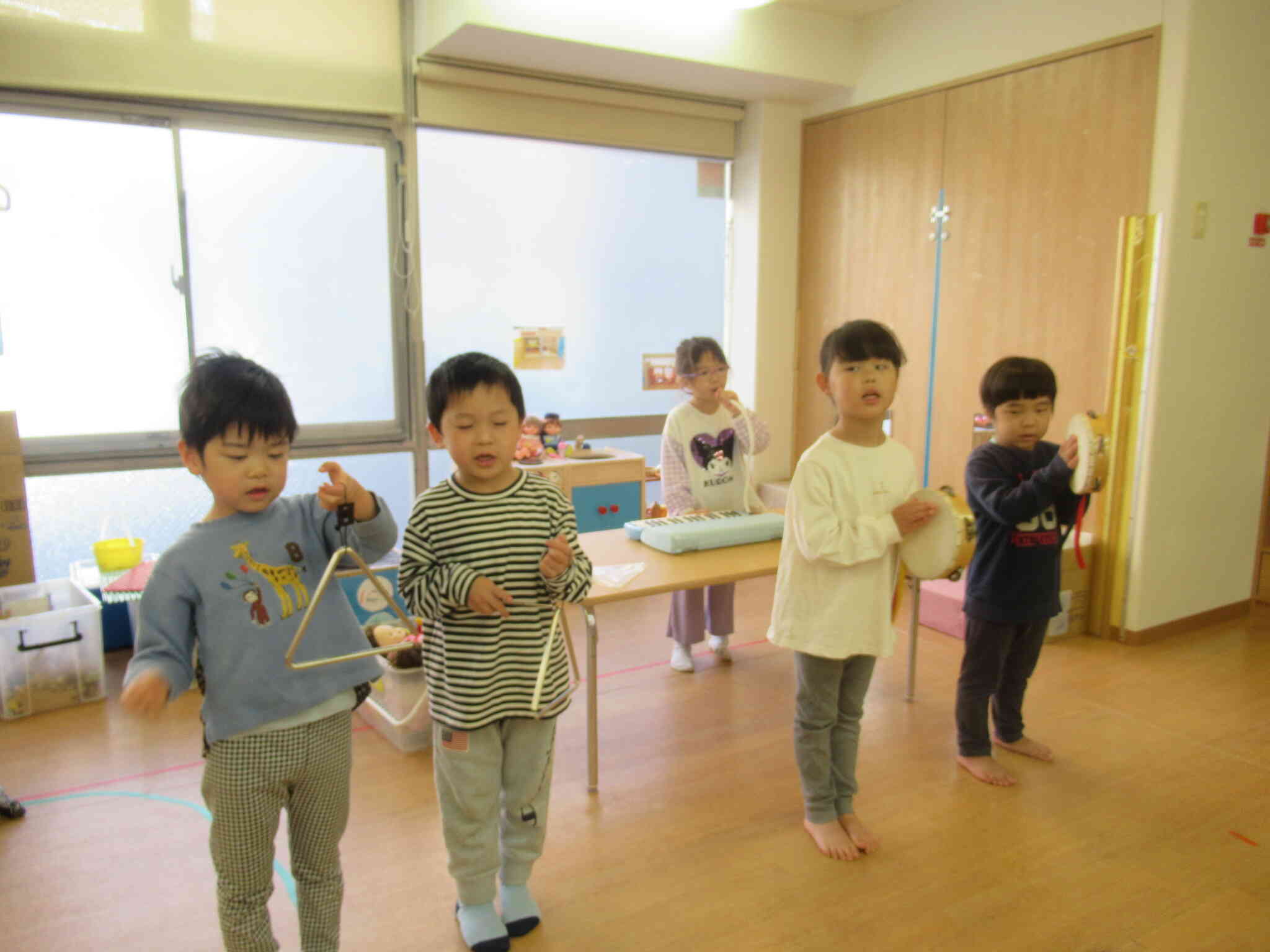 4歳児　合奏の練習