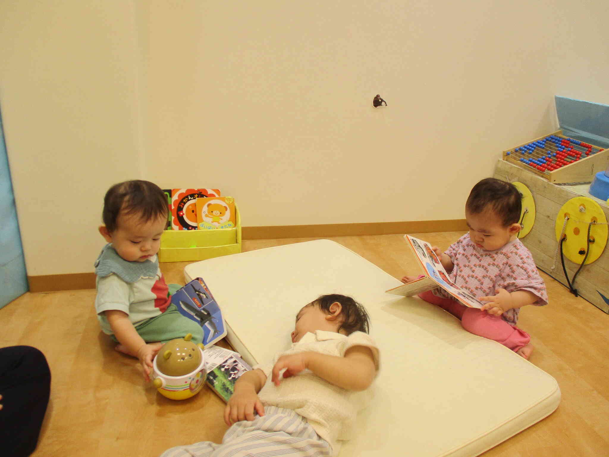 0歳児　ひよこ組　くつろぎスペース