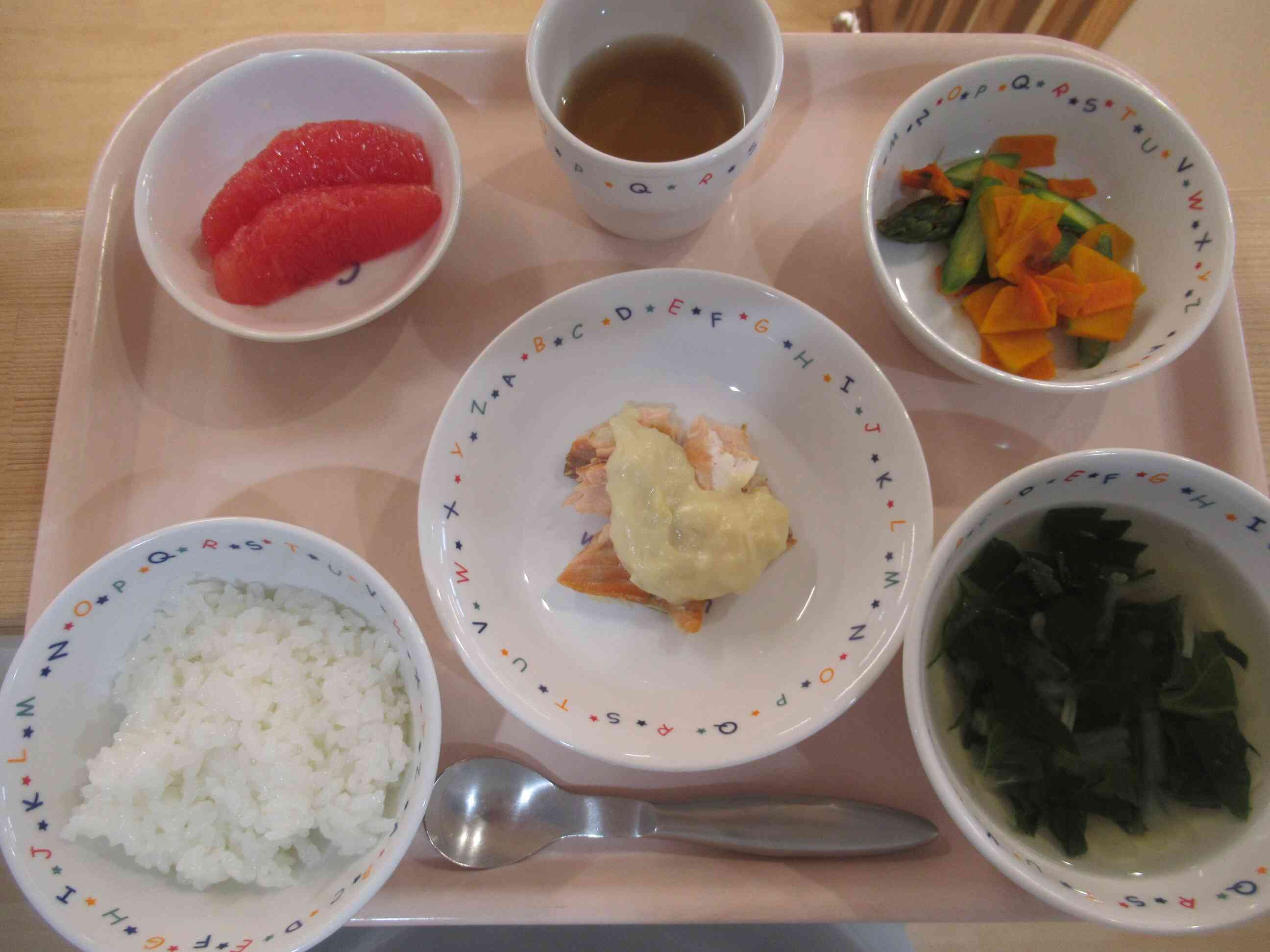 5月23日(金)の昼食です。