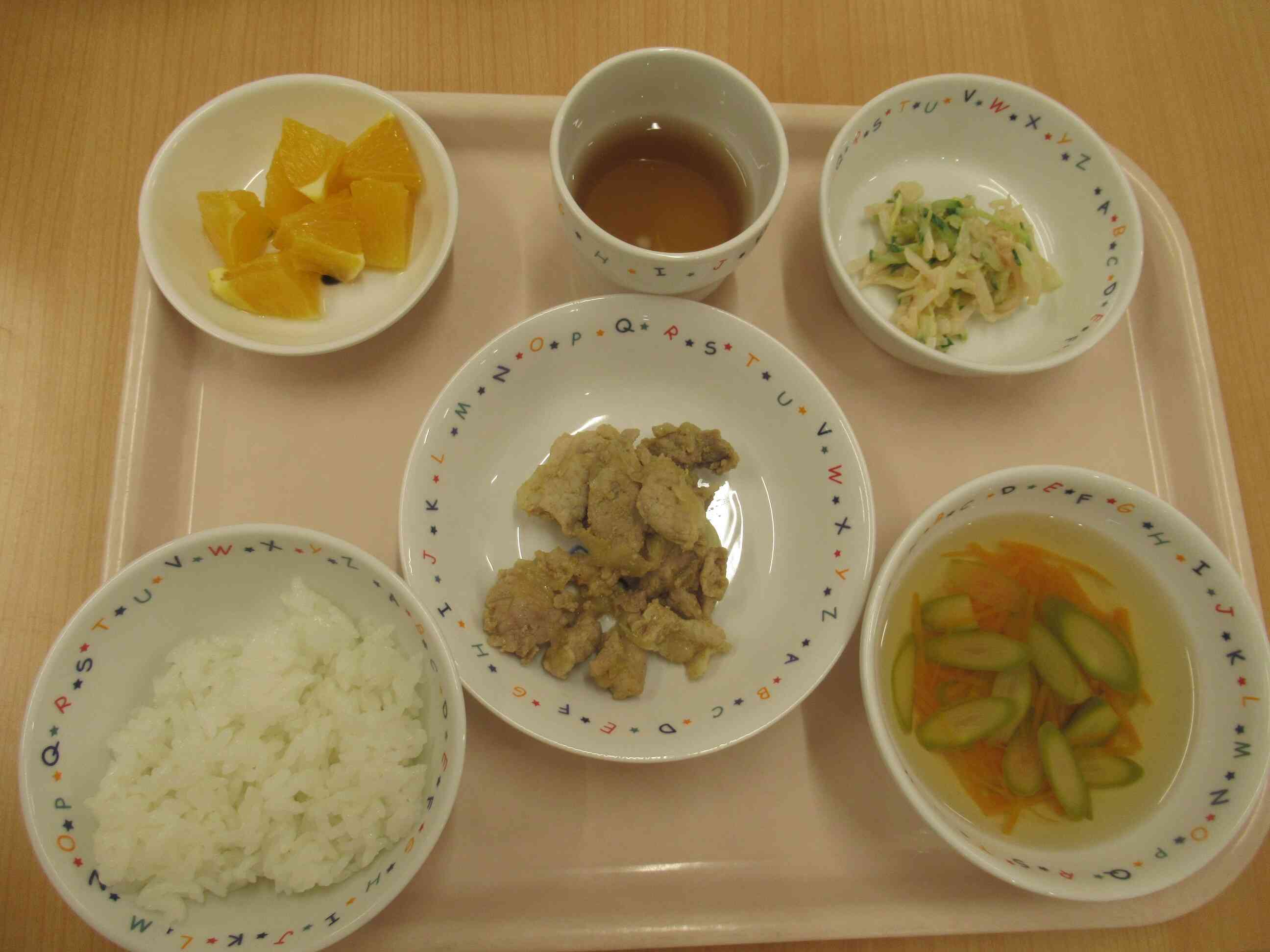 5月26日(月)の昼食です。