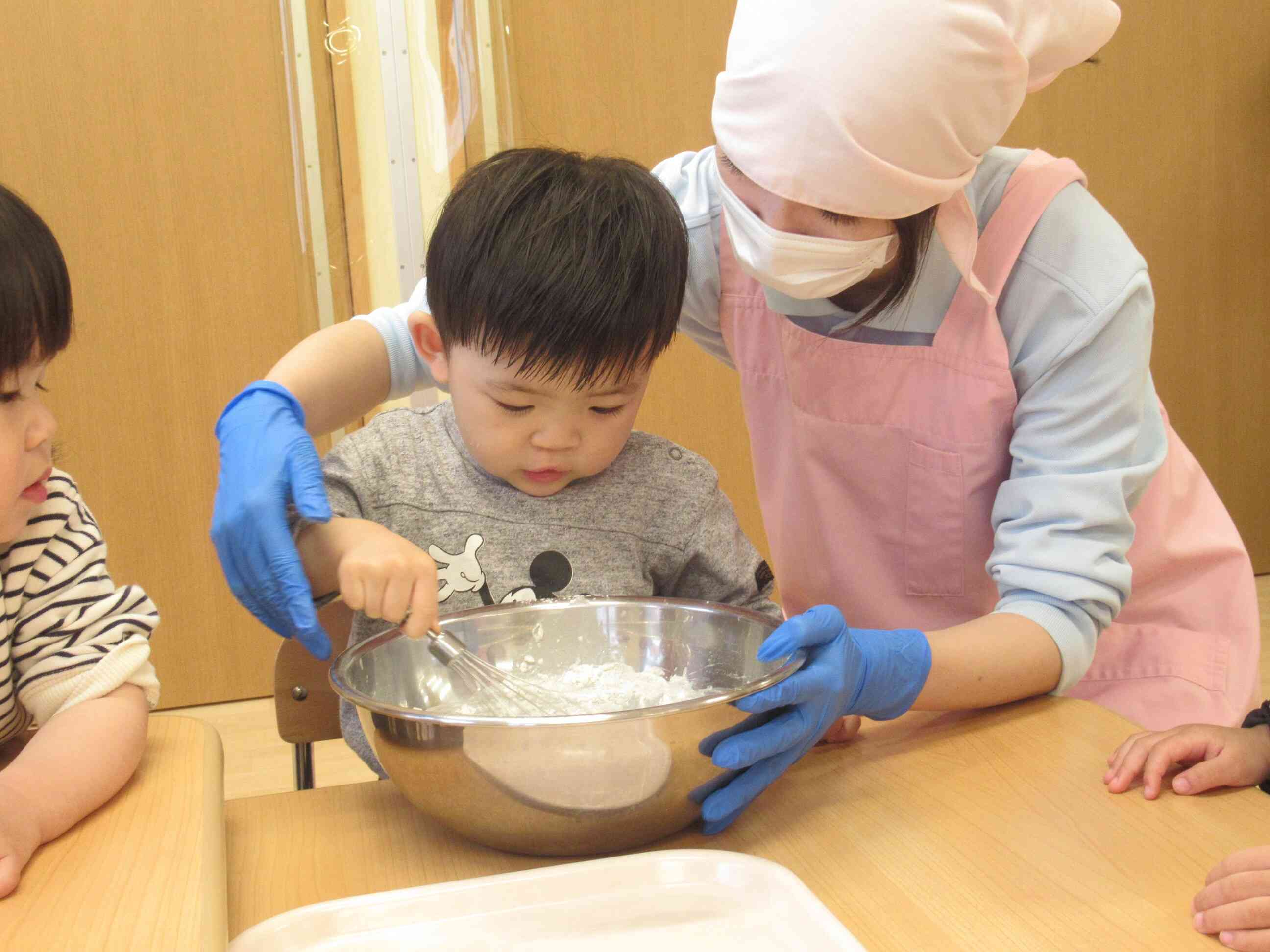 ゆっくりまぜまぜ。慎重に・・