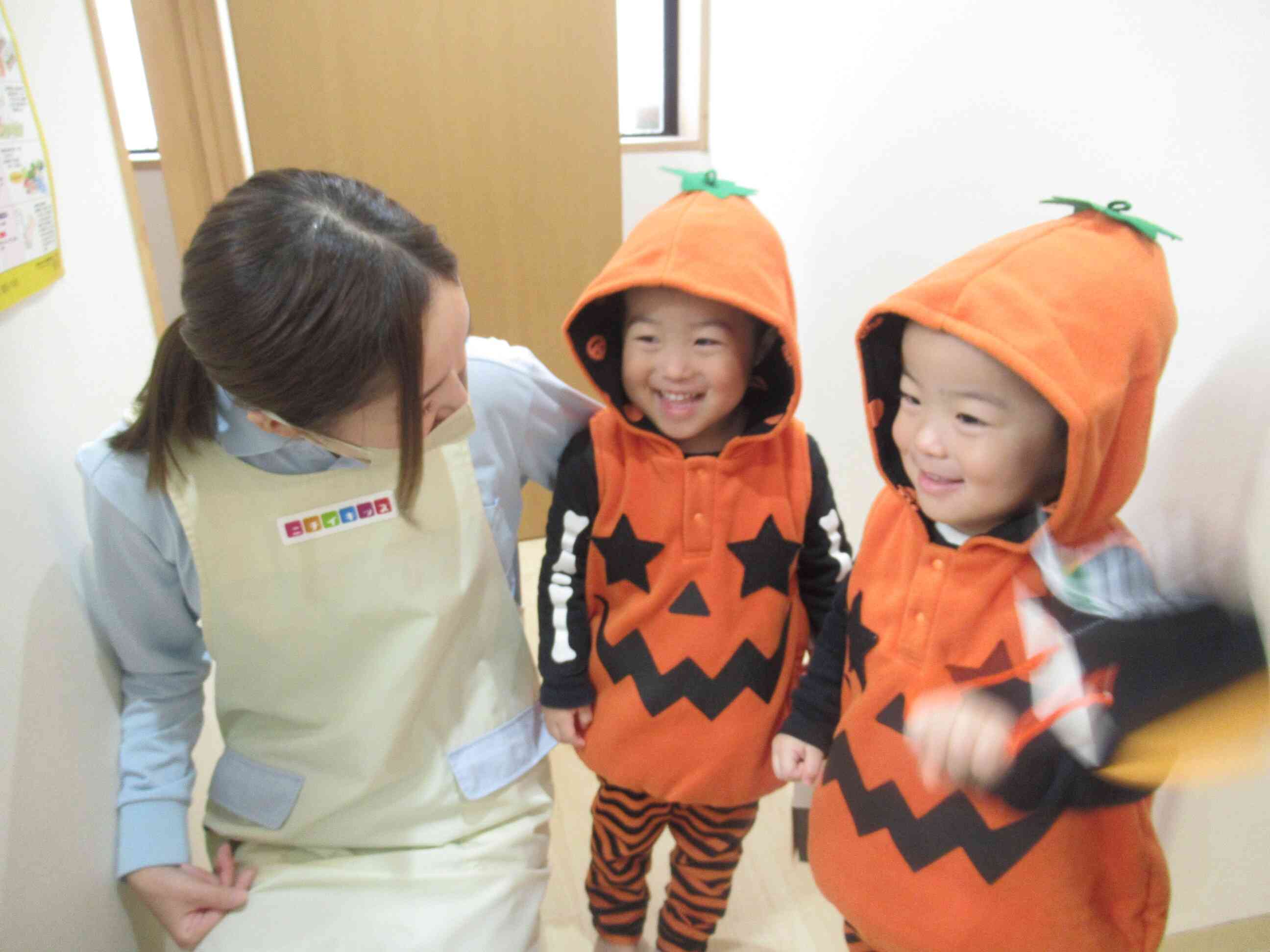 美味しそうなお菓子がいっぱい。お家で食べよう。嬉しいな。