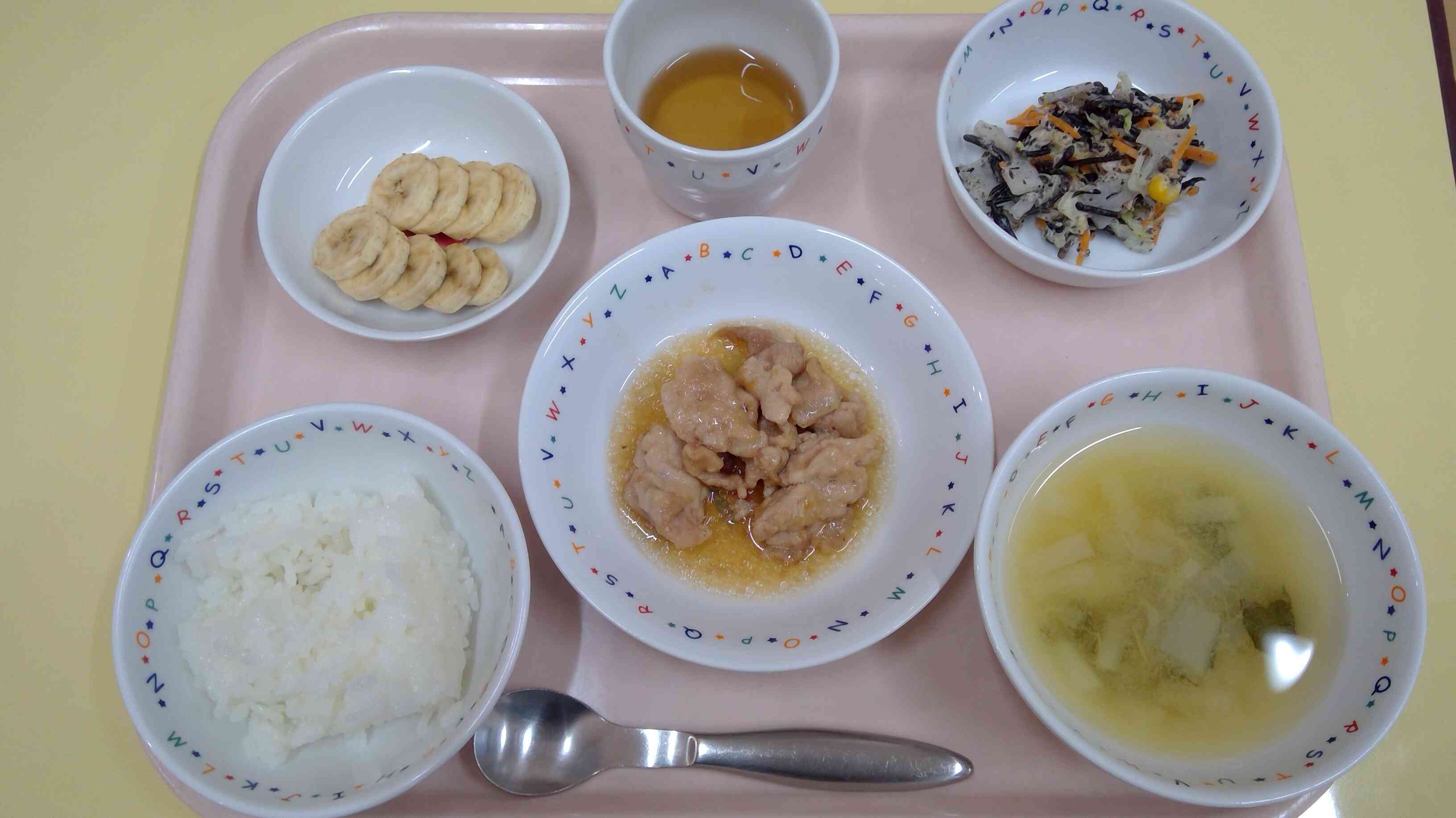 10月24日(金)の昼食です。