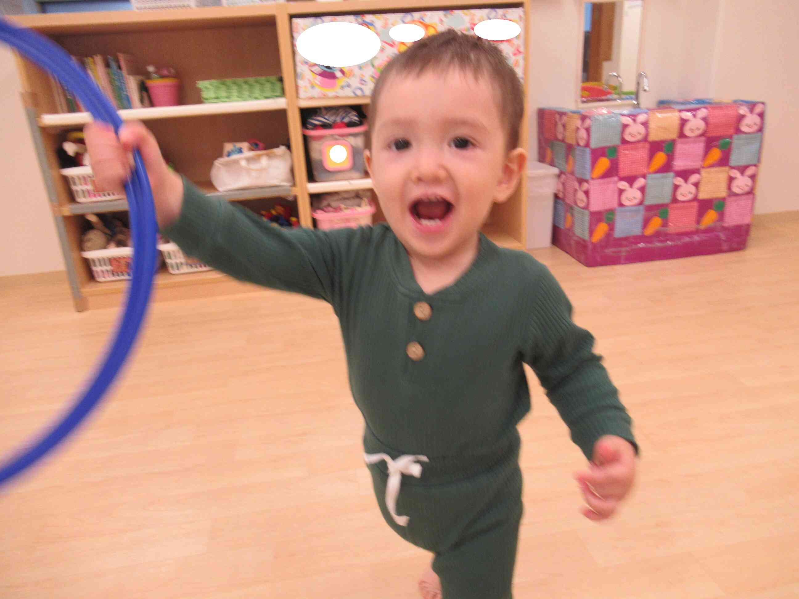 フラフープに挑戦！