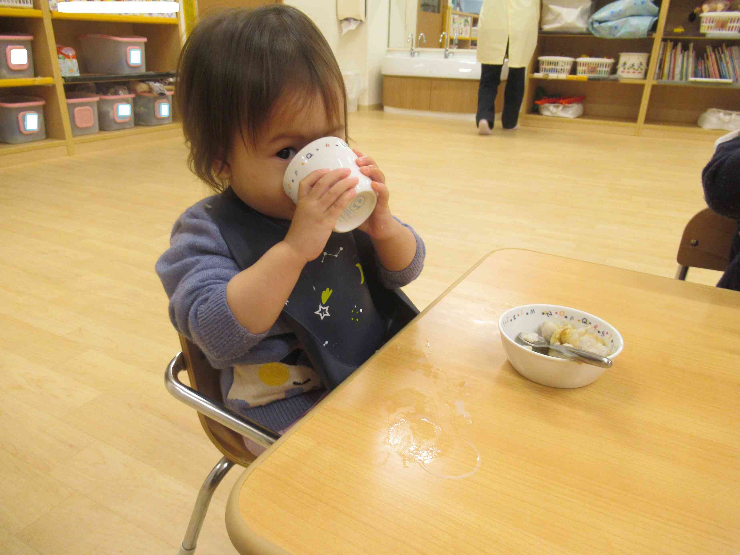 コップのみ上手になったね
